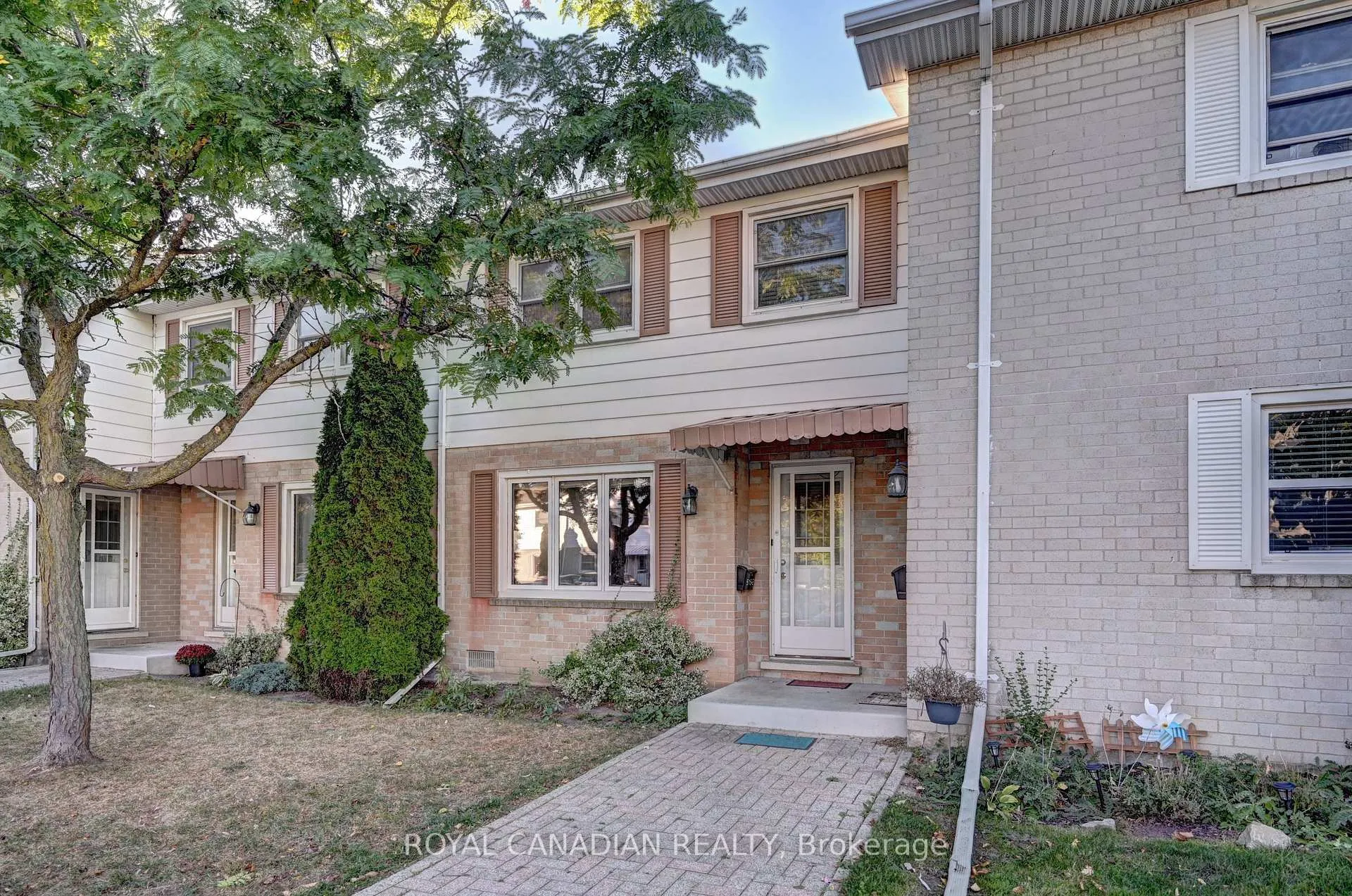 Photo 1 of Unit 40, 515 Weber Street N, Waterloo — HOMEH