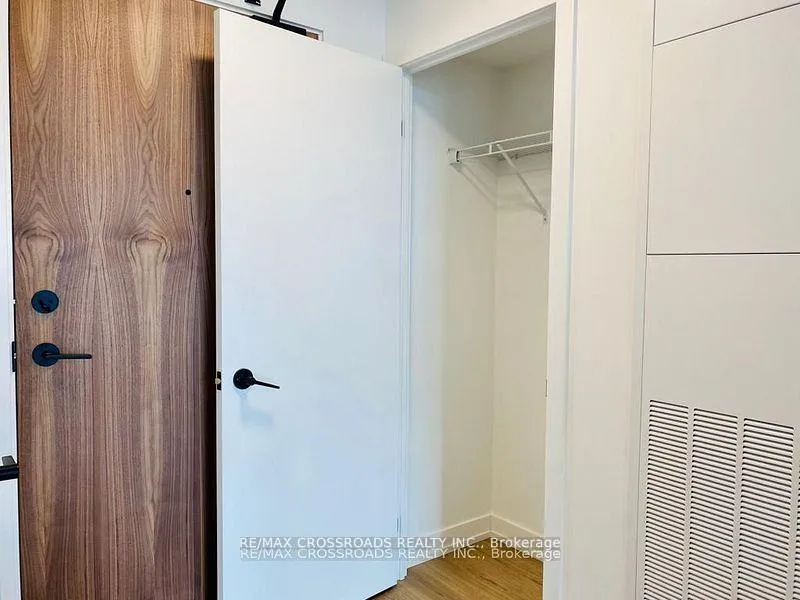 Photo 5 of Unit 210, 10 Lagerfeld Drive, Brampton, Credit Valley — HOMEH