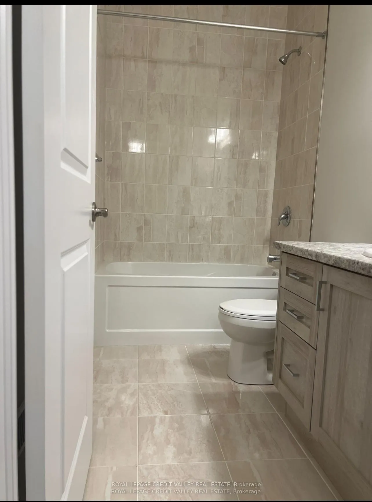 Photo 4 of Unit A7, 142 Foamflower Place, Kitchener — HOMEH