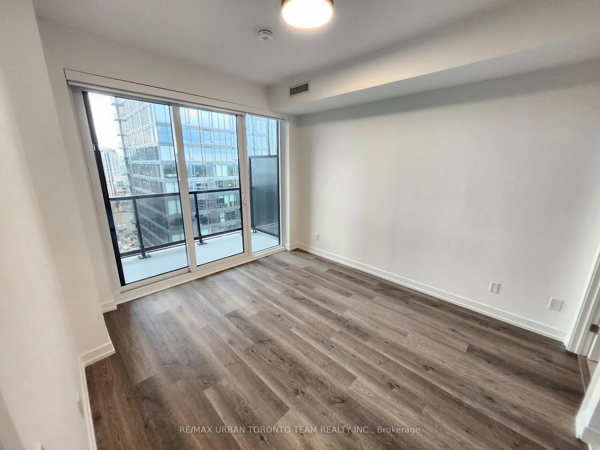 Photo 4 of Unit 2801, 771 Yonge Street, Toronto, The Annex — HOMEH