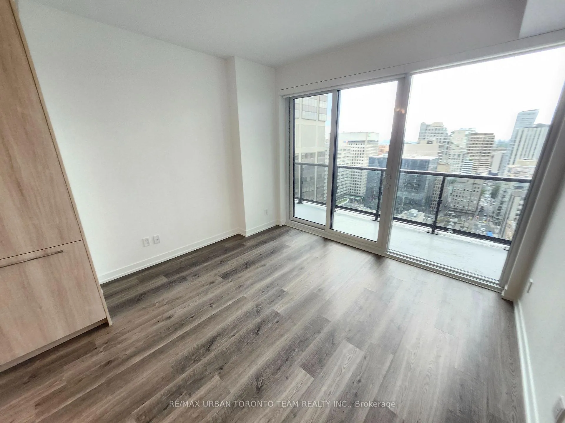 Photo 5 of Unit 2801, 771 Yonge Street, Toronto, The Annex — HOMEH