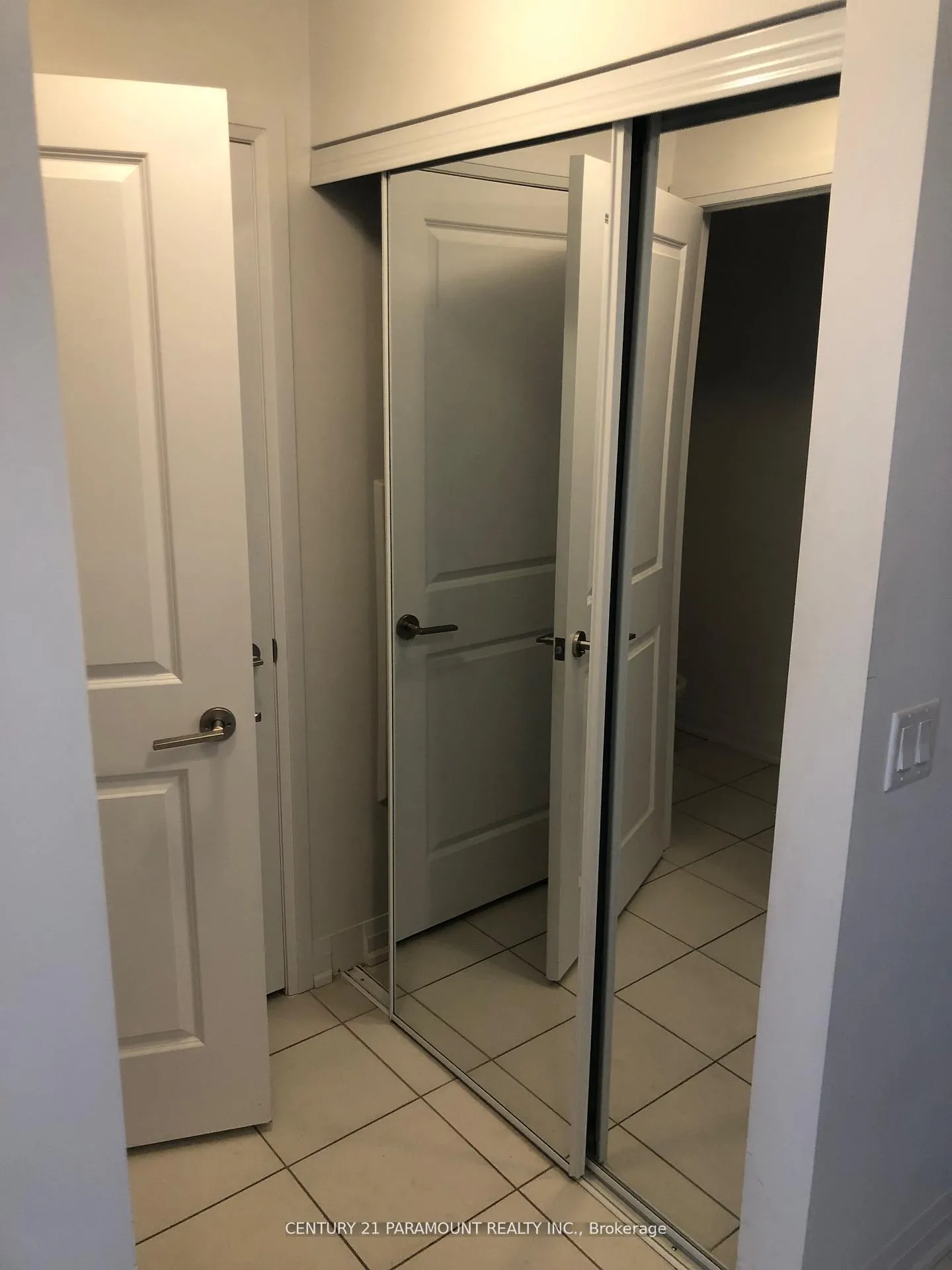 Photo 8 of Unit 319, 95 Attmar Drive, Brampton, Brampton East — HOMEH