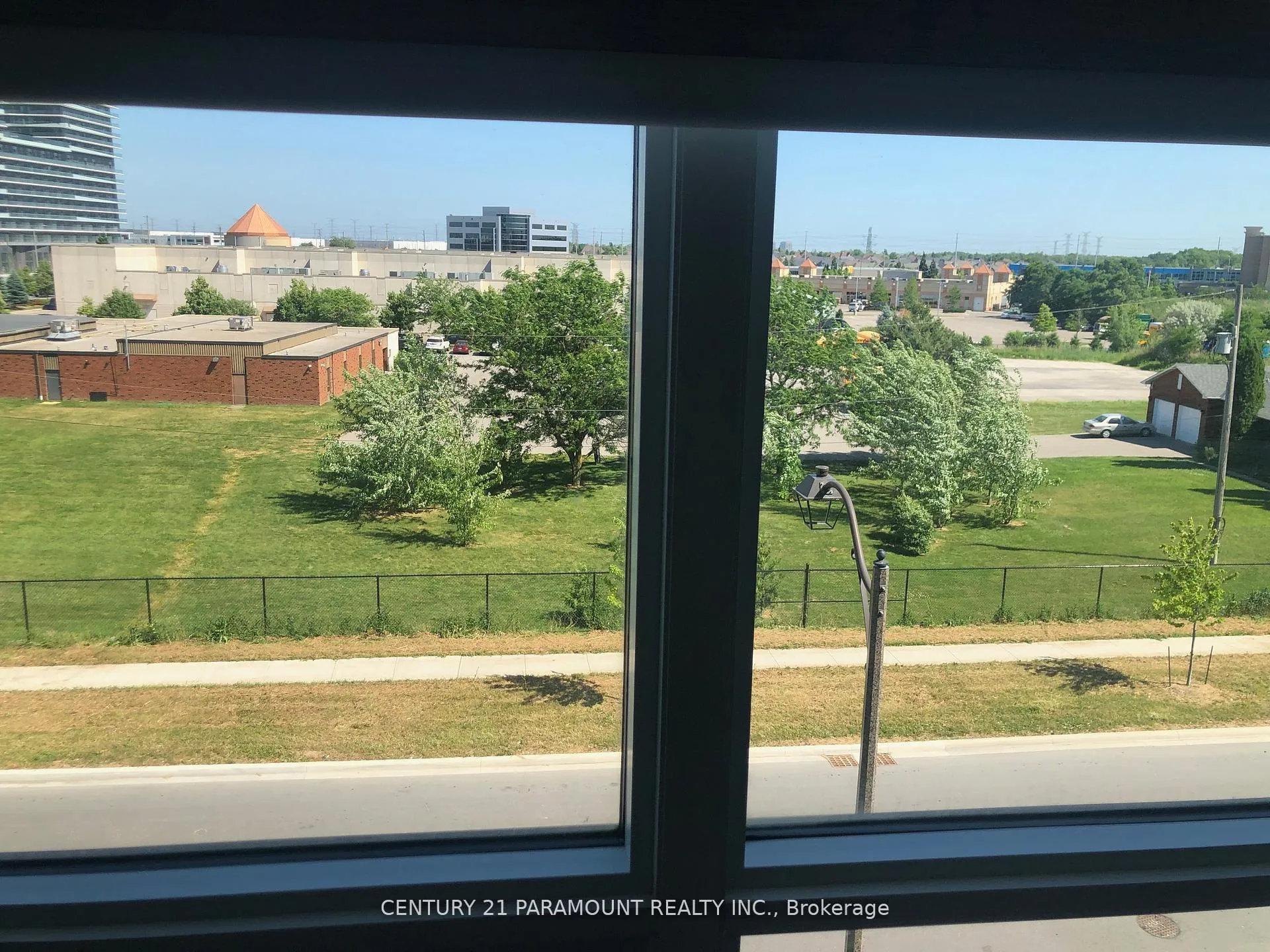 Photo 12 of Unit 319, 95 Attmar Drive, Brampton, Brampton East — HOMEH