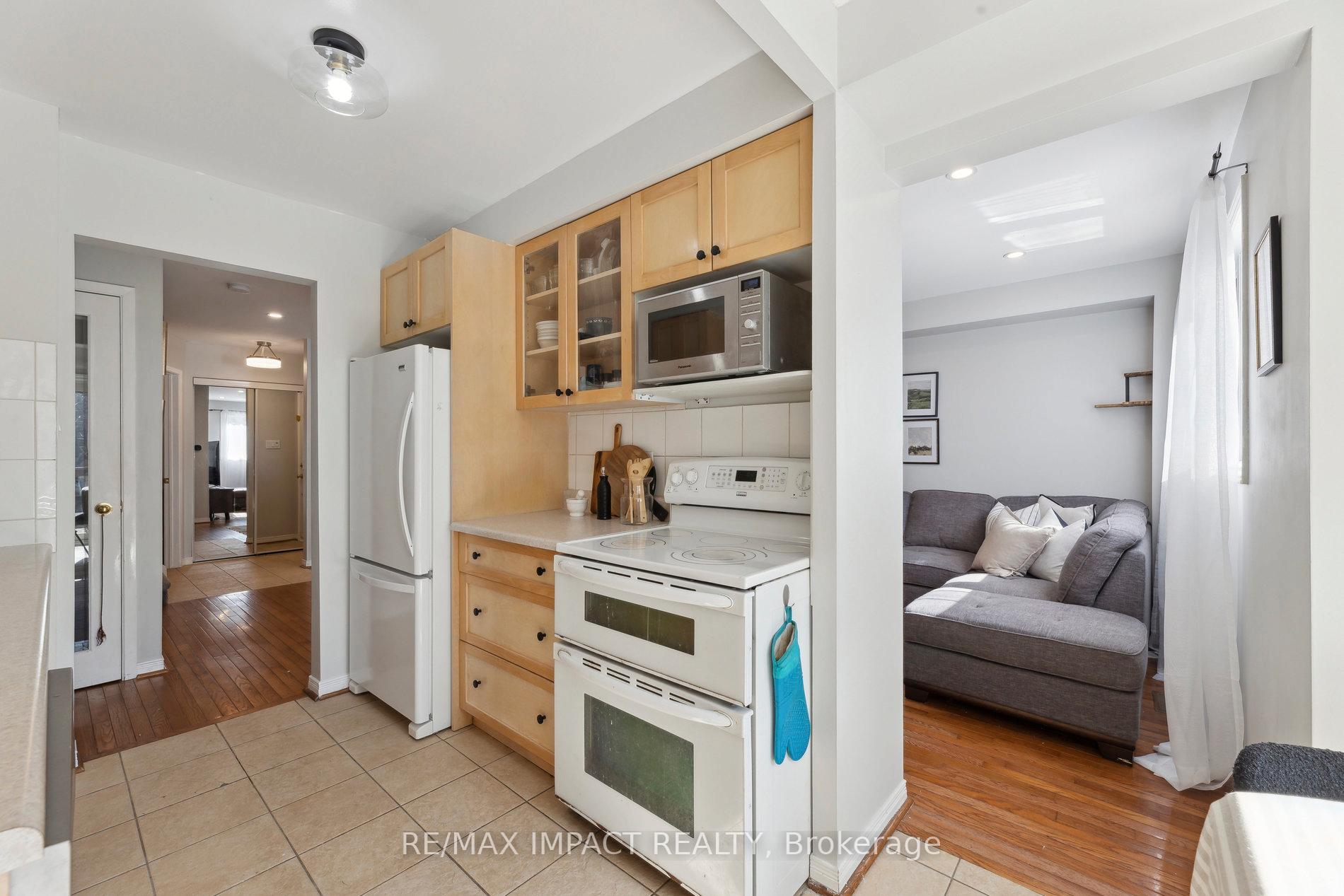 Photo 9 of 15 Hendley Drive, Ajax, Central West — HOMEH