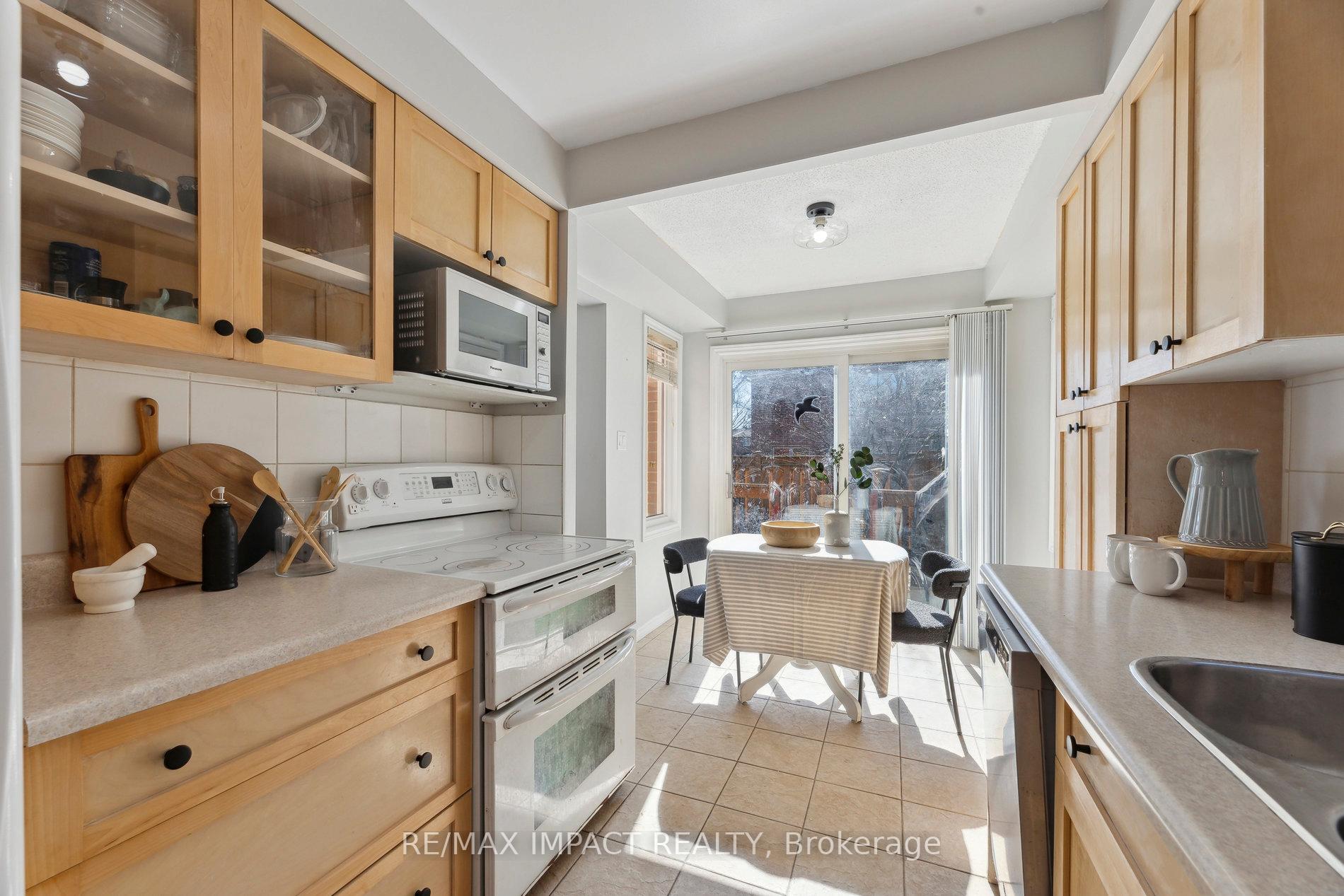 Photo 10 of 15 Hendley Drive, Ajax, Central West — HOMEH