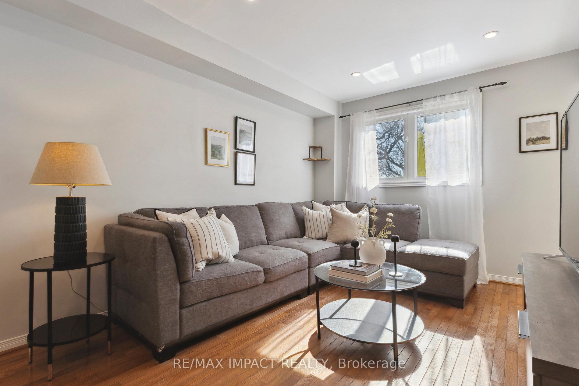 Photo 16 of 15 Hendley Drive, Ajax, Central West — HOMEH