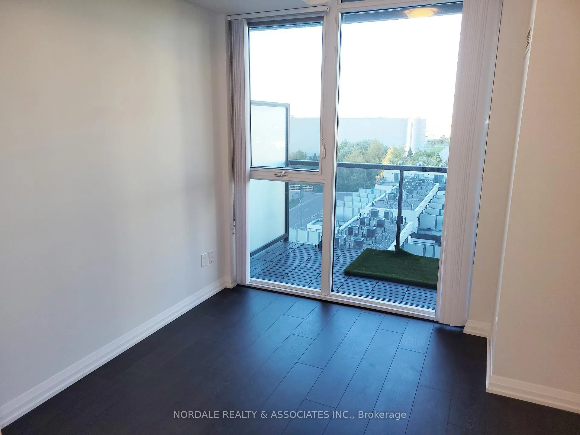 Photo 6 of Unit 717, 7895 Jane Street, Vaughan, Concord — HOMEH