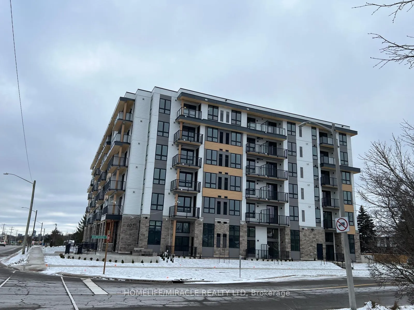 Front of Unit 111, 101 Golden Eagle Road