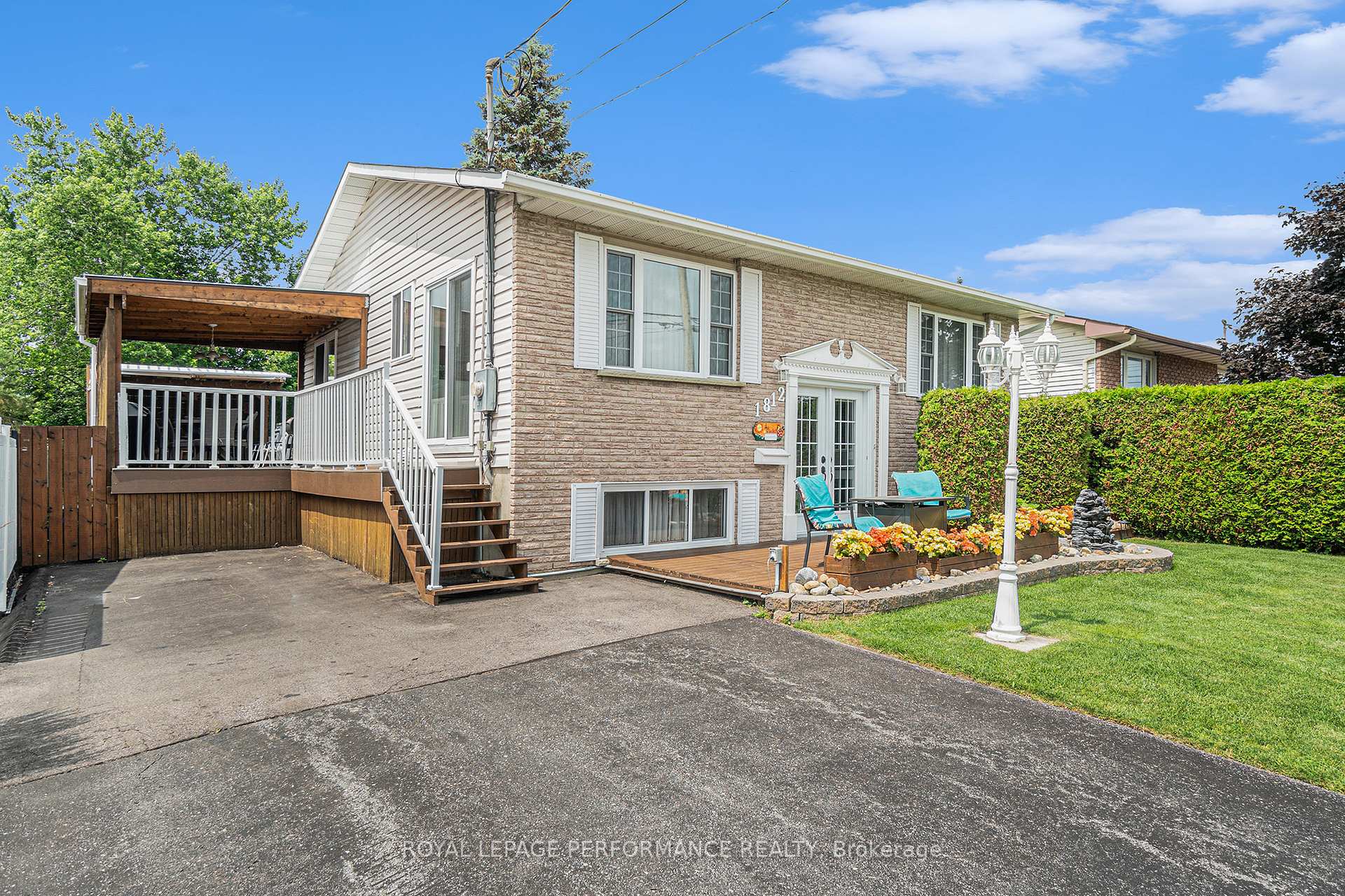 Photo 3 of 1812 Brookdale Avenue, Cornwall — HOMEH