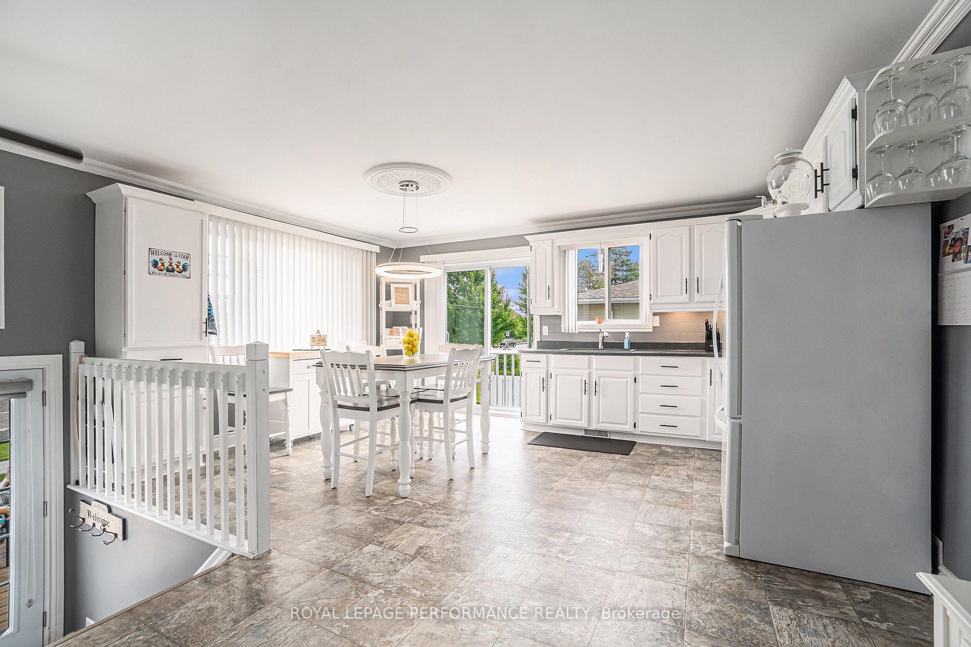Photo 8 of 1812 Brookdale Avenue, Cornwall — HOMEH