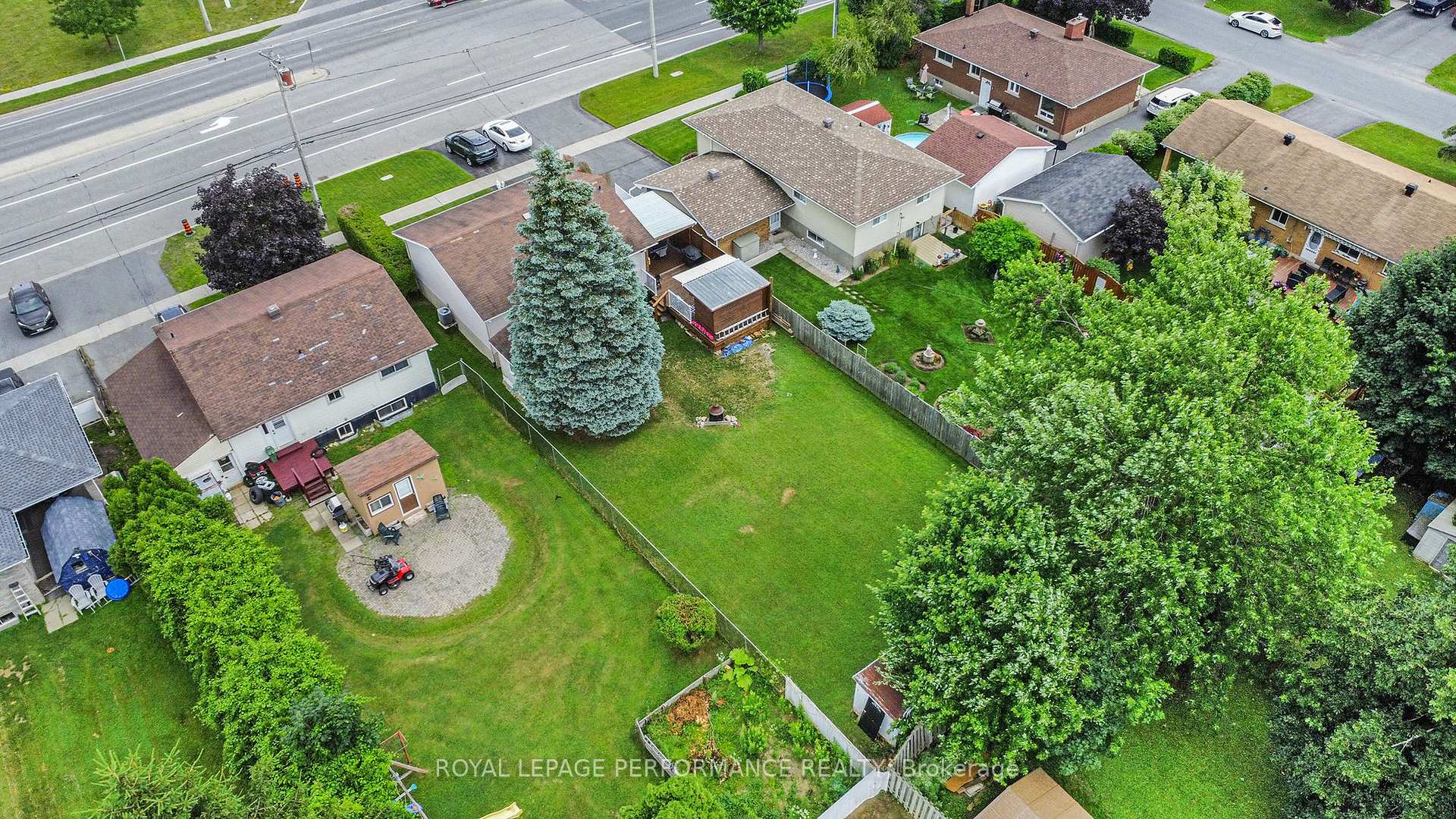 Photo 32 of 1812 Brookdale Avenue, Cornwall — HOMEH