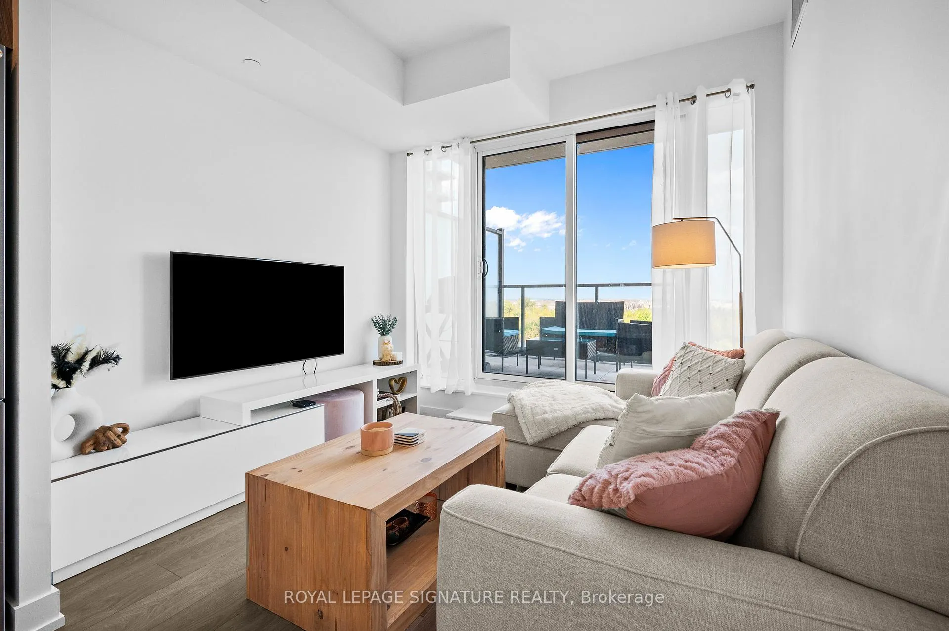 Photo 3 of Unit 405, 215 Veterans Drive, Brampton, Northwest Brampton — HOMEH