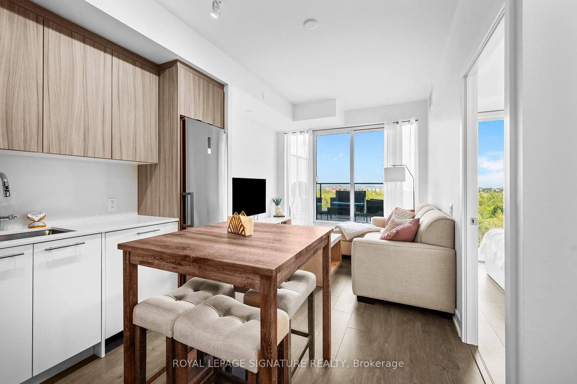 Photo 6 of Unit 405, 215 Veterans Drive, Brampton, Northwest Brampton — HOMEH