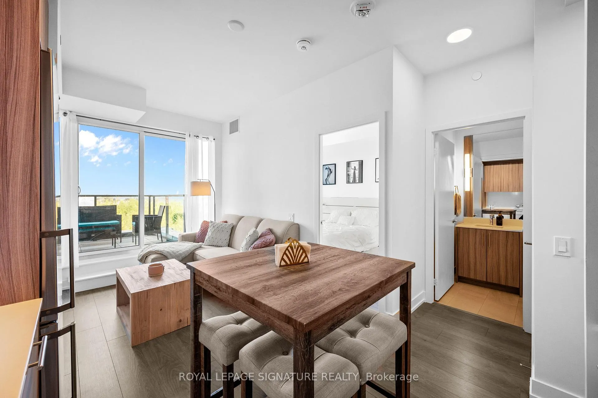 Photo 8 of Unit 405, 215 Veterans Drive, Brampton, Northwest Brampton — HOMEH