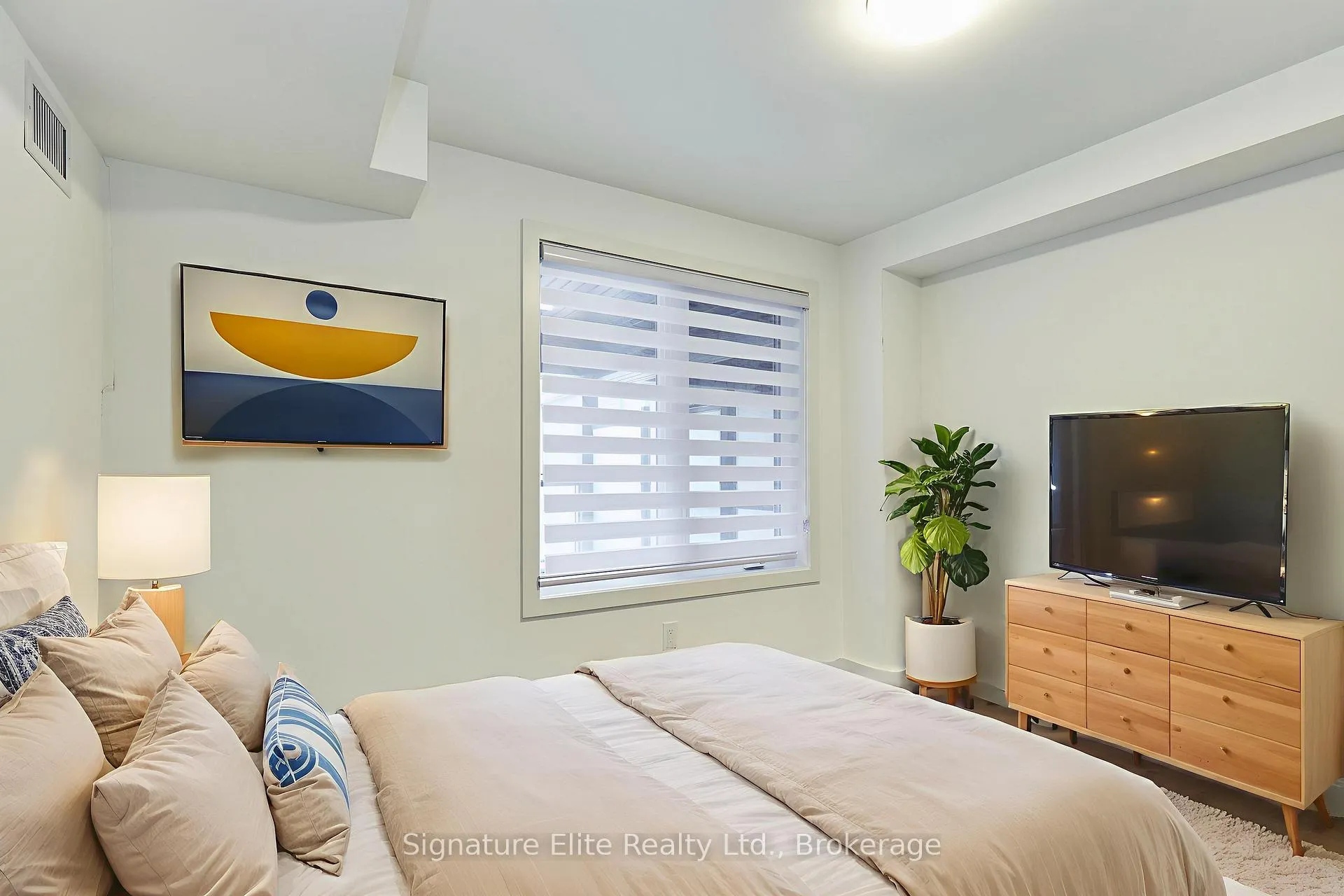 Photo 17 of Unit 202, 45 Connaught Avenue, Toronto, Greenwood-Coxwell — HOMEH