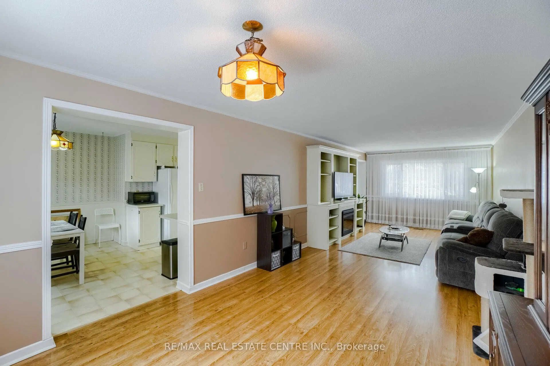 Photo 13 of 30 Green Valley Drive, Kitchener, Pioneer Park — HOMEH