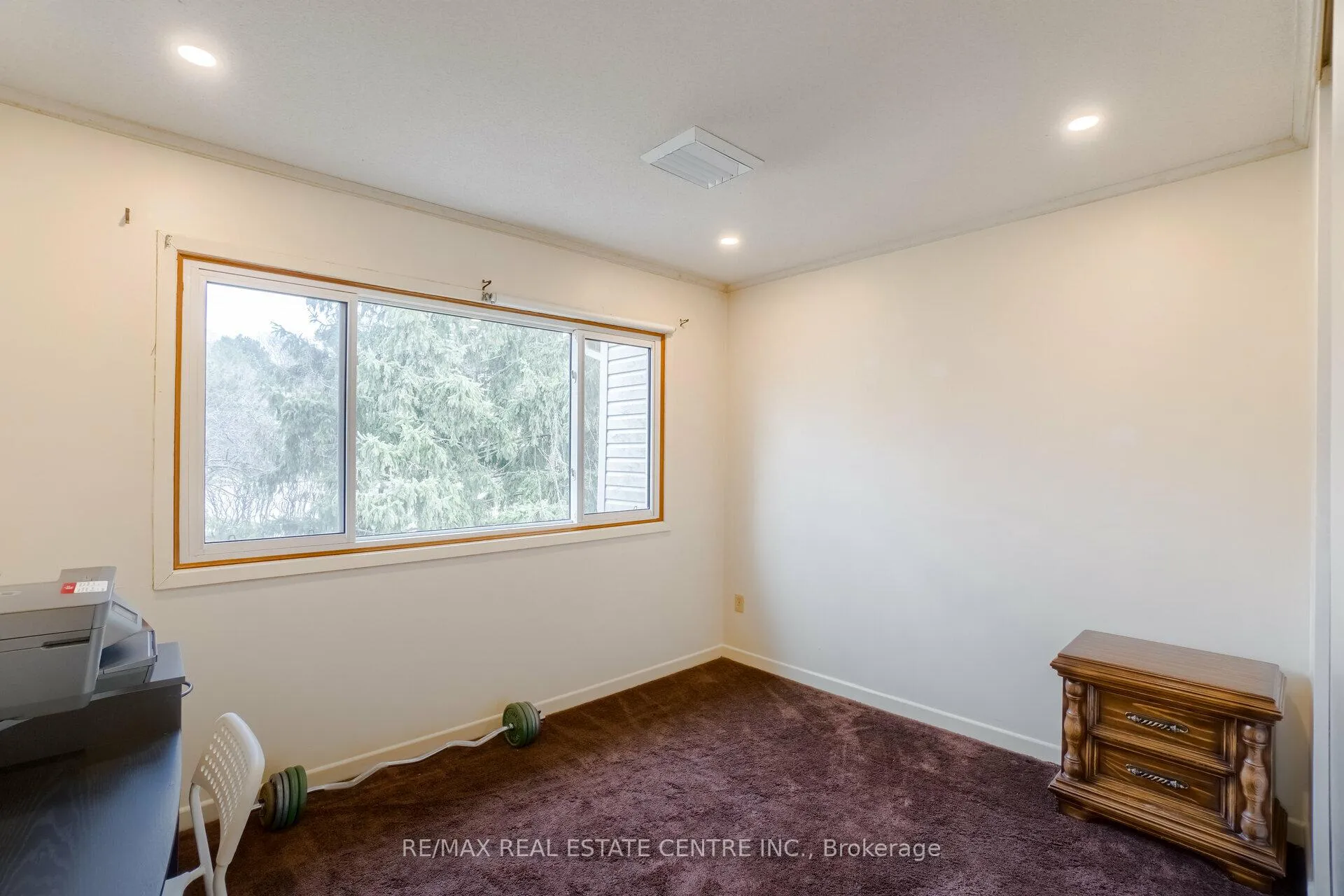 Photo 29 of 30 Green Valley Drive, Kitchener, Pioneer Park — HOMEH