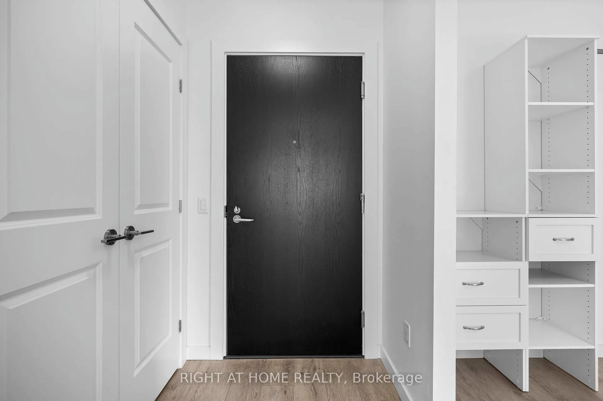 Photo 5 of Unit 1201, 181 King Street, Waterloo, Uptown West — HOMEH
