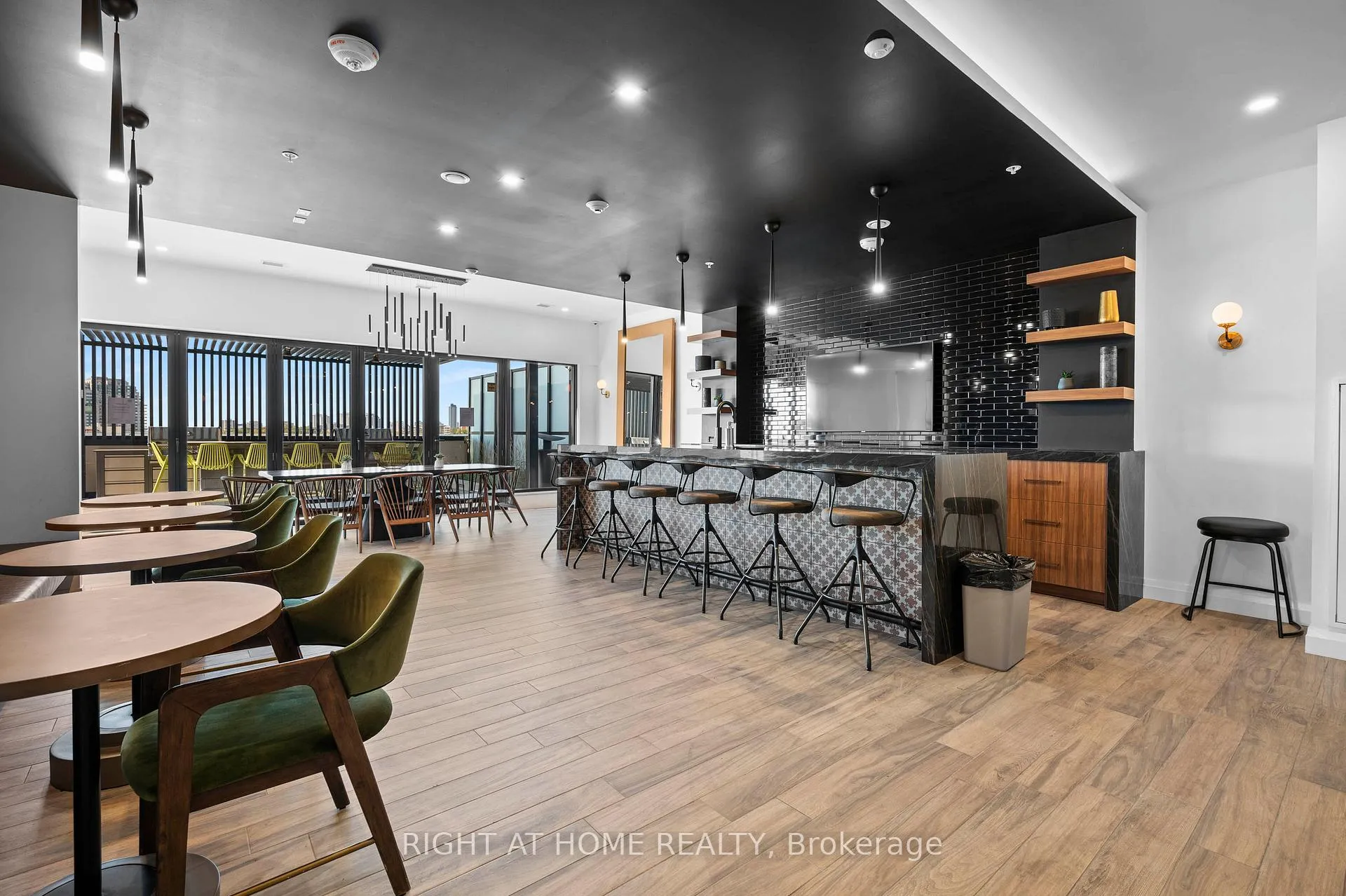 Photo 29 of Unit 1201, 181 King Street, Waterloo, Uptown West — HOMEH