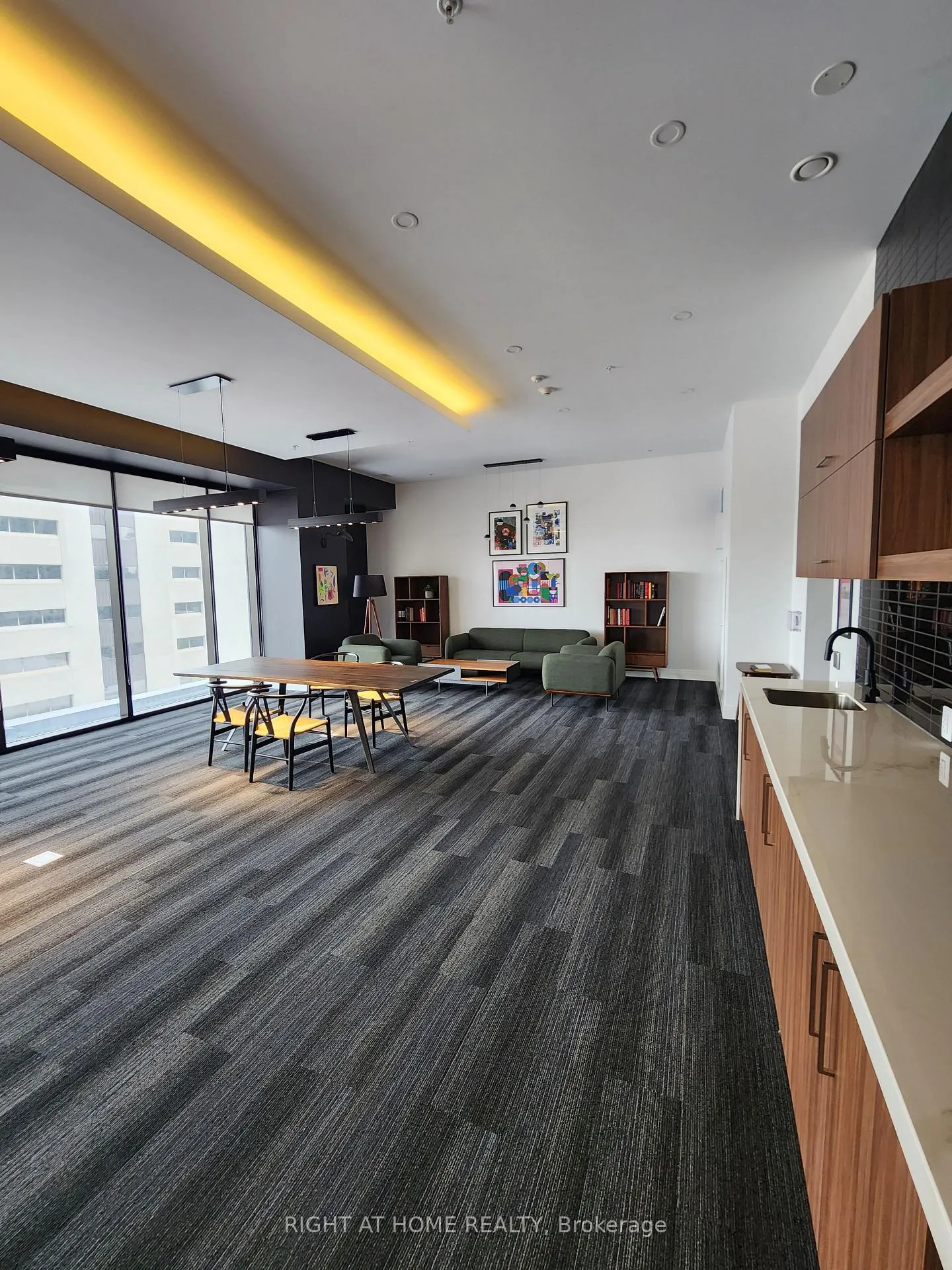 Photo 39 of Unit 1201, 181 King Street, Waterloo, Uptown West — HOMEH
