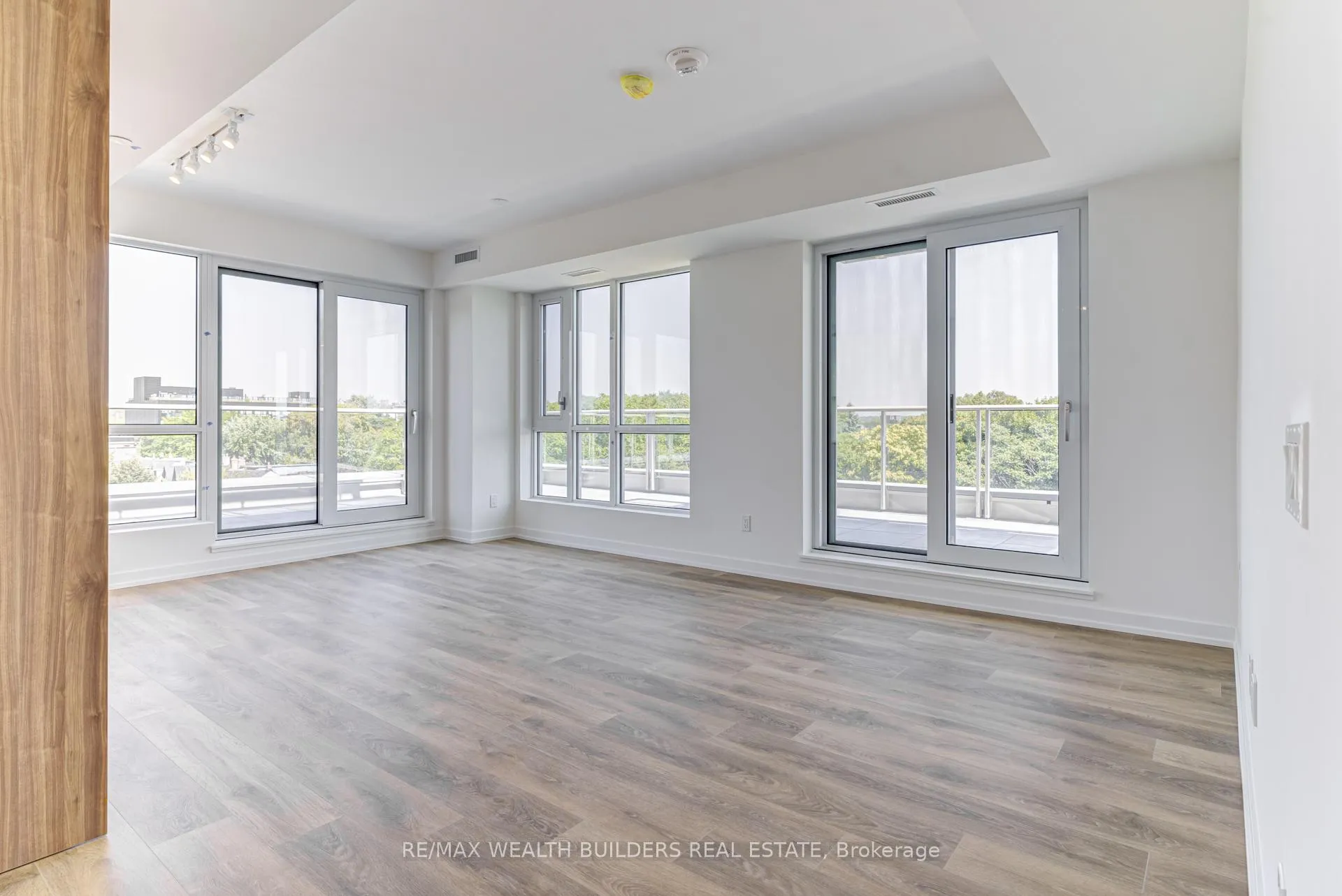 Front of Unit 627, 150 Logan Avenue