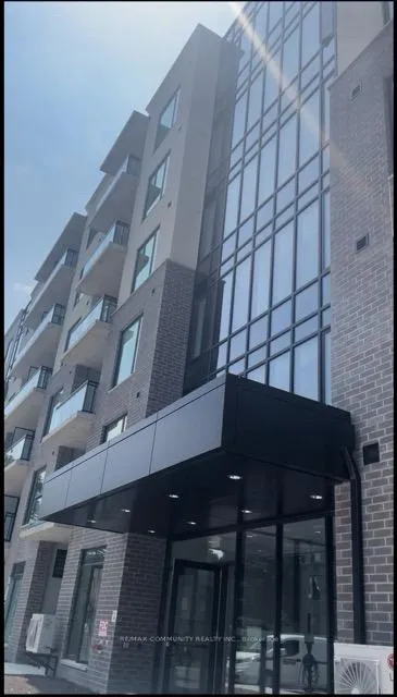 Front of Unit 615, 103 Roger Street