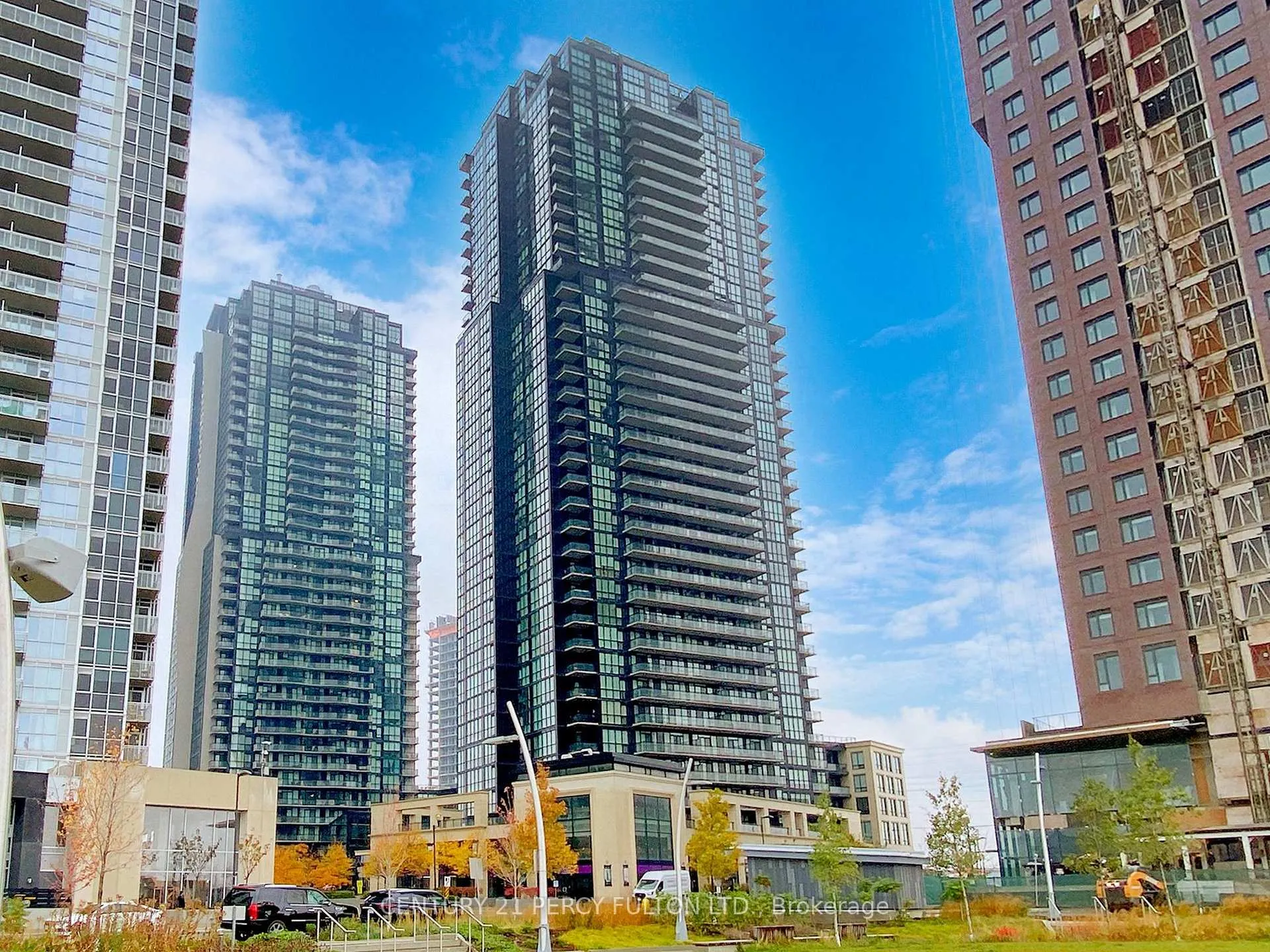 Front of Unit 315, 2900 Highway 7 Road