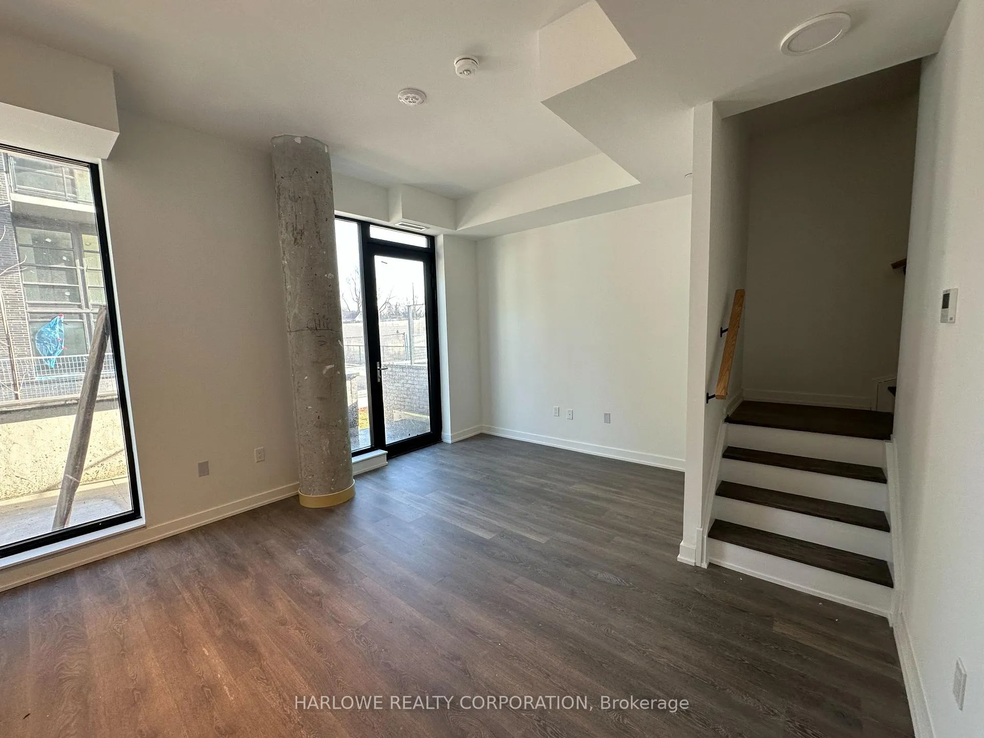 Photo 2 of Unit 166 E, 1610 Charles Street E, Whitby, Port Whitby — HOMEH