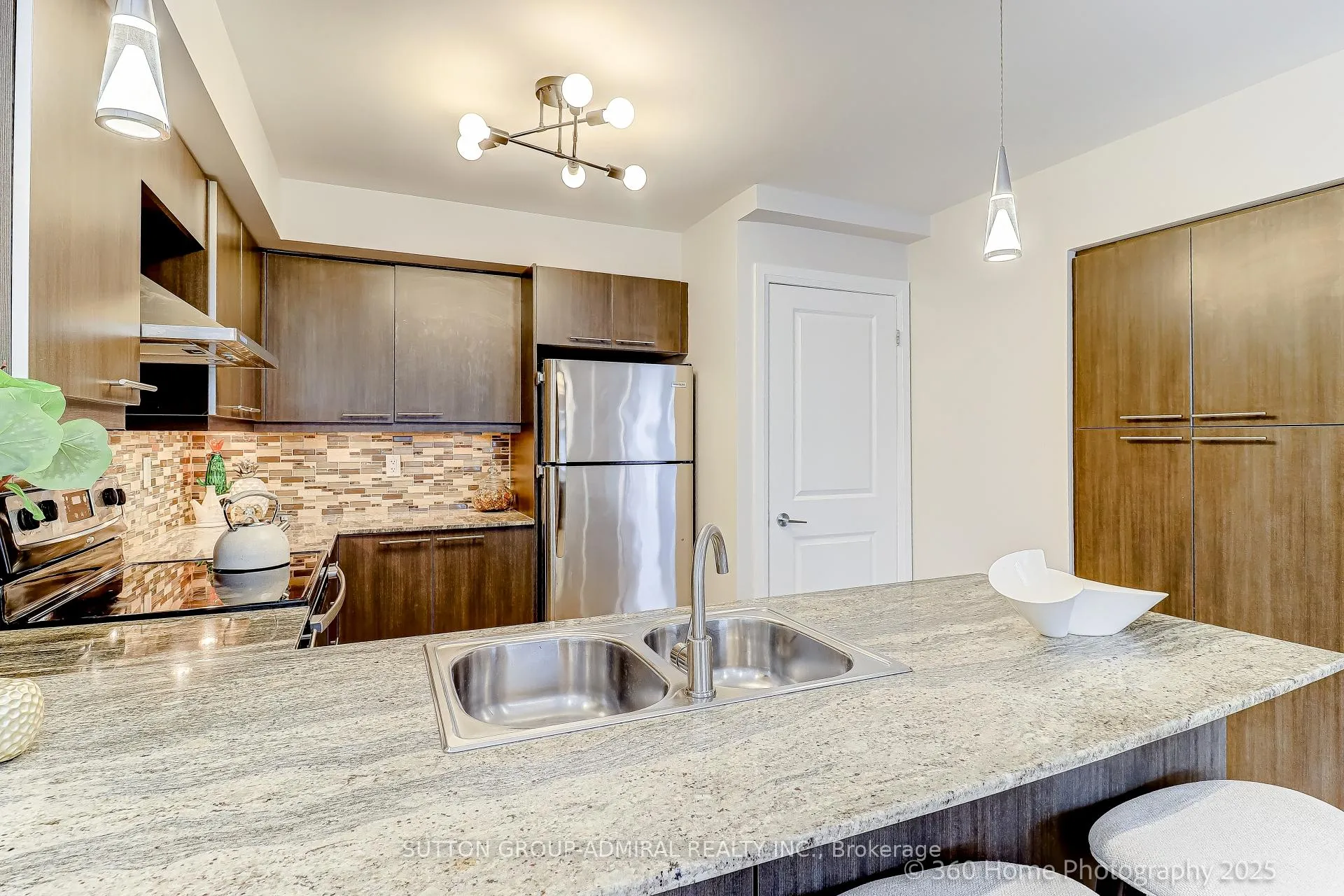 Photo 3 of Unit 143, 326 John Street, Markham, Aileen-Willowbrook — HOMEH