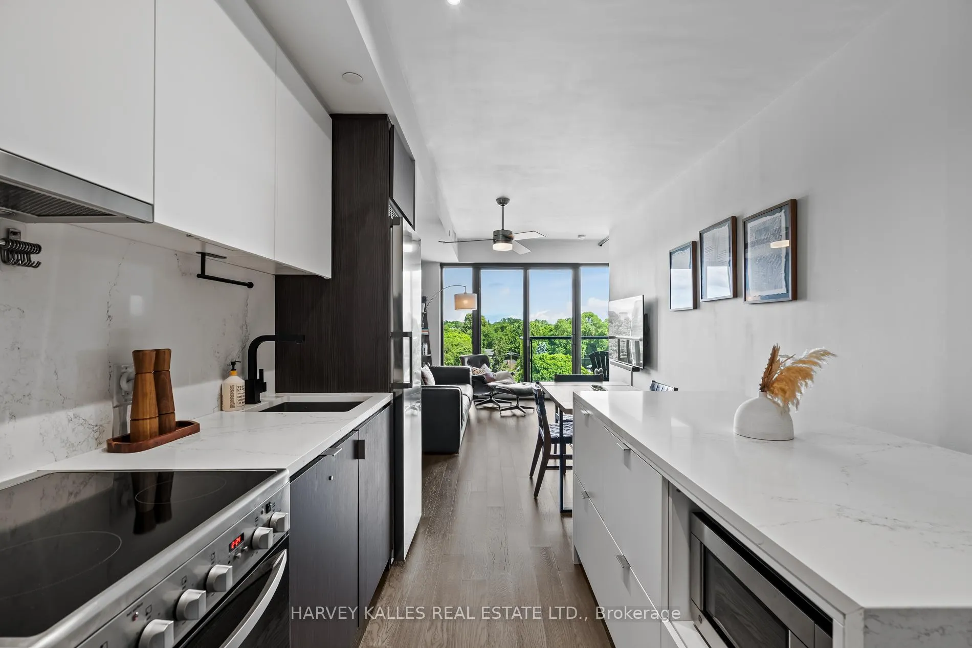 Photo 2 of Unit 604, 7 Smith Crescent, Etobicoke, Stonegate-Queensway — HOMEH