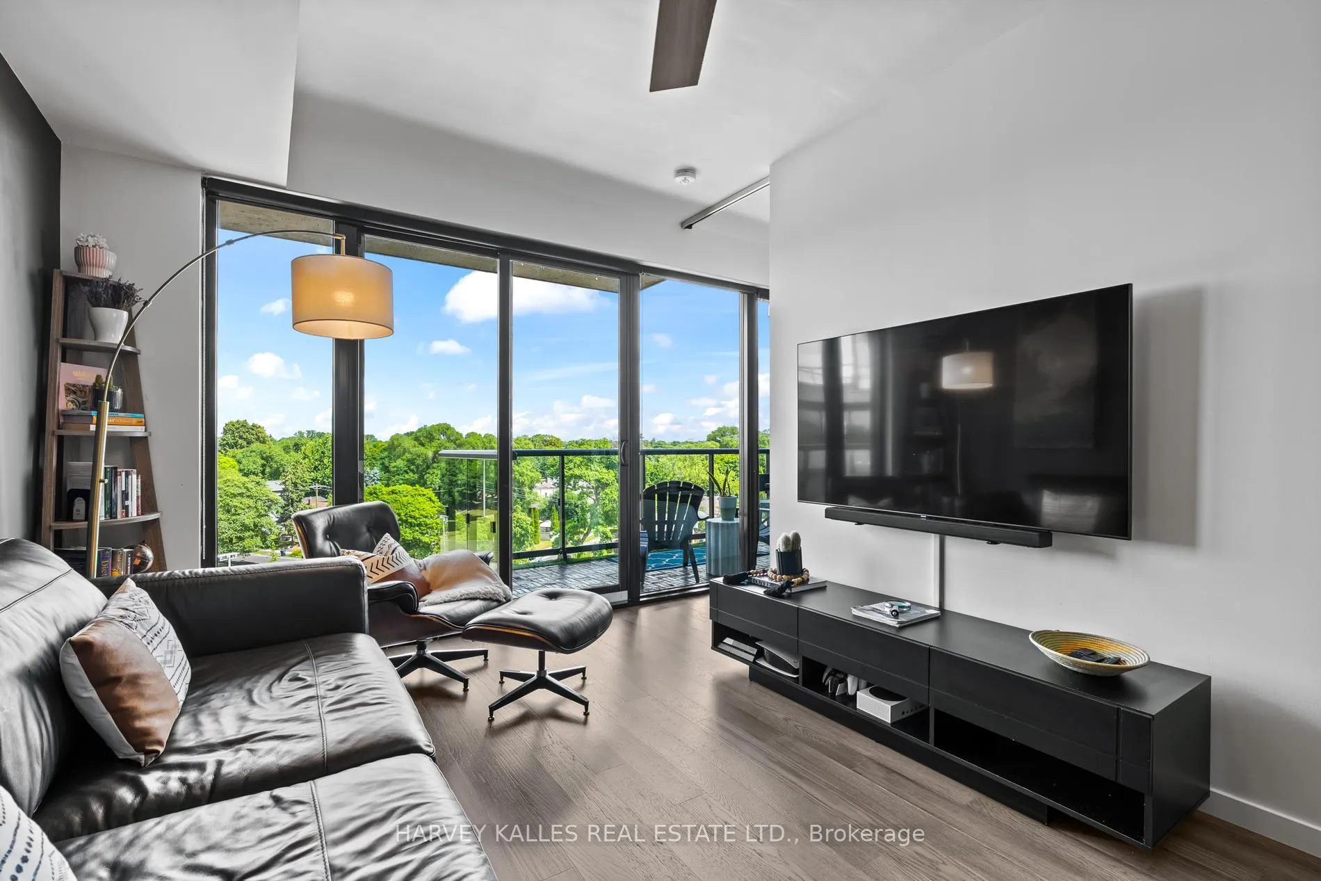 Photo 7 of Unit 604, 7 Smith Crescent, Etobicoke, Stonegate-Queensway — HOMEH