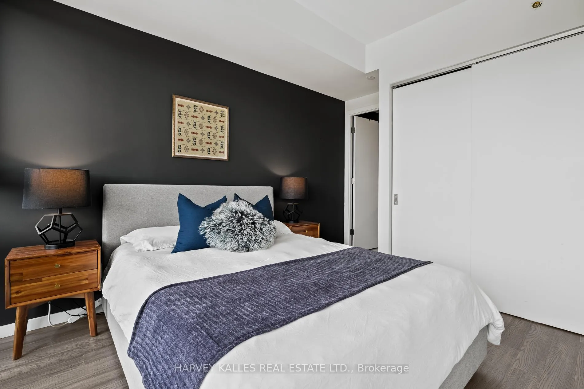 Photo 13 of Unit 604, 7 Smith Crescent, Etobicoke, Stonegate-Queensway — HOMEH