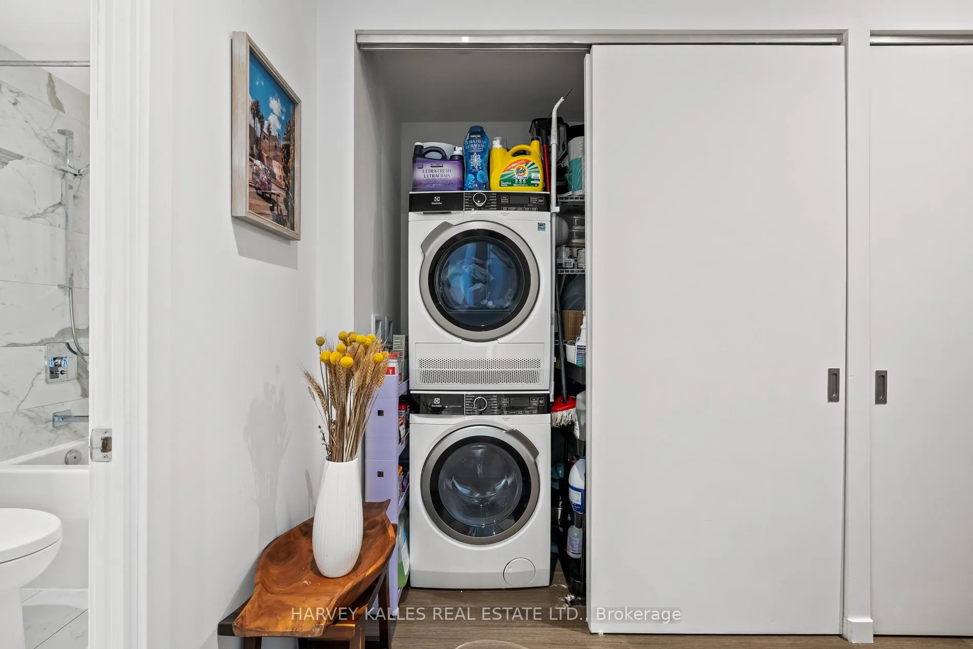 Photo 25 of Unit 604, 7 Smith Crescent, Etobicoke, Stonegate-Queensway — HOMEH