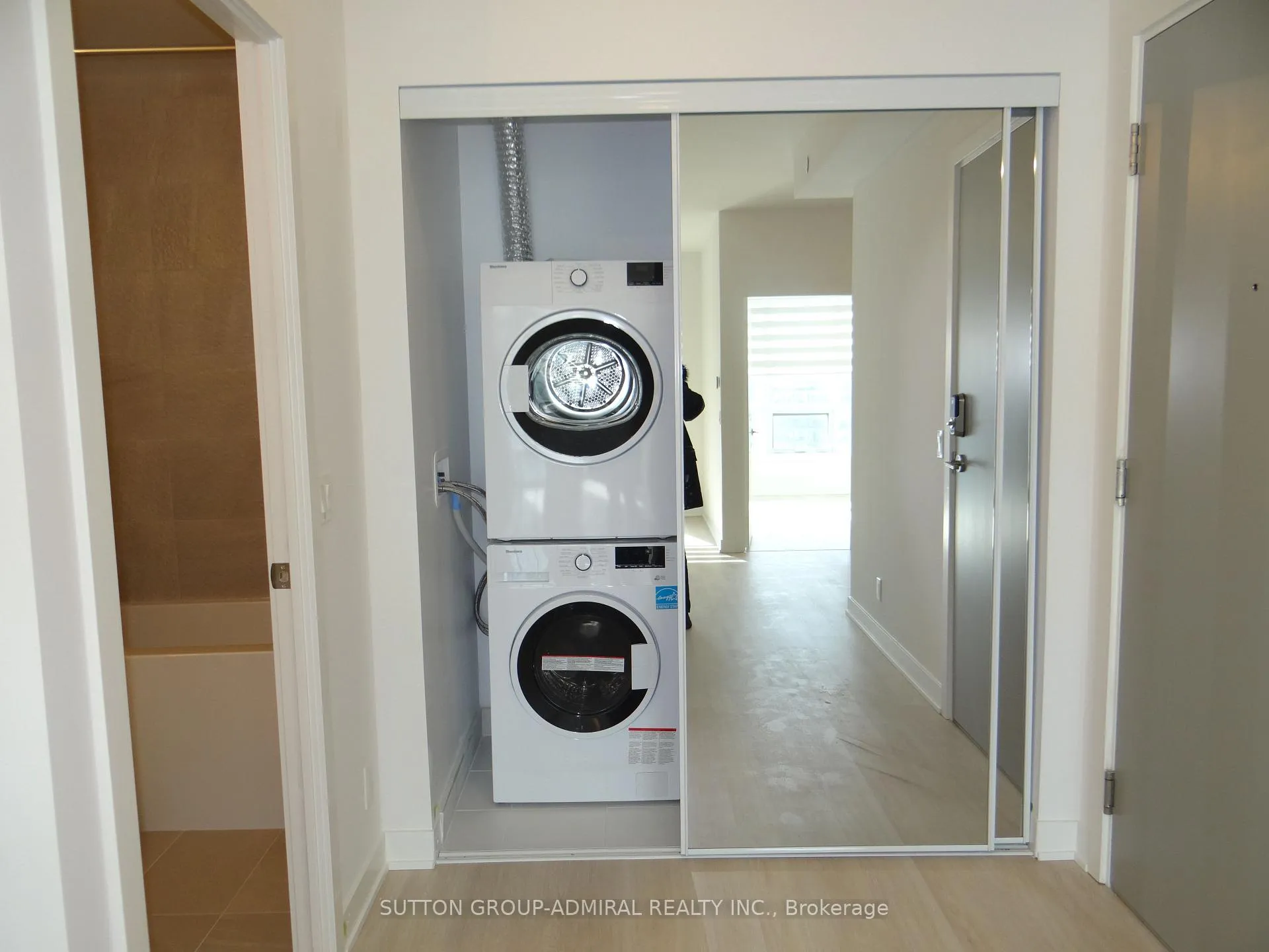 Photo 15 of Unit 1111, 30 Upper Mall Way, Vaughan, Brownridge — HOMEH