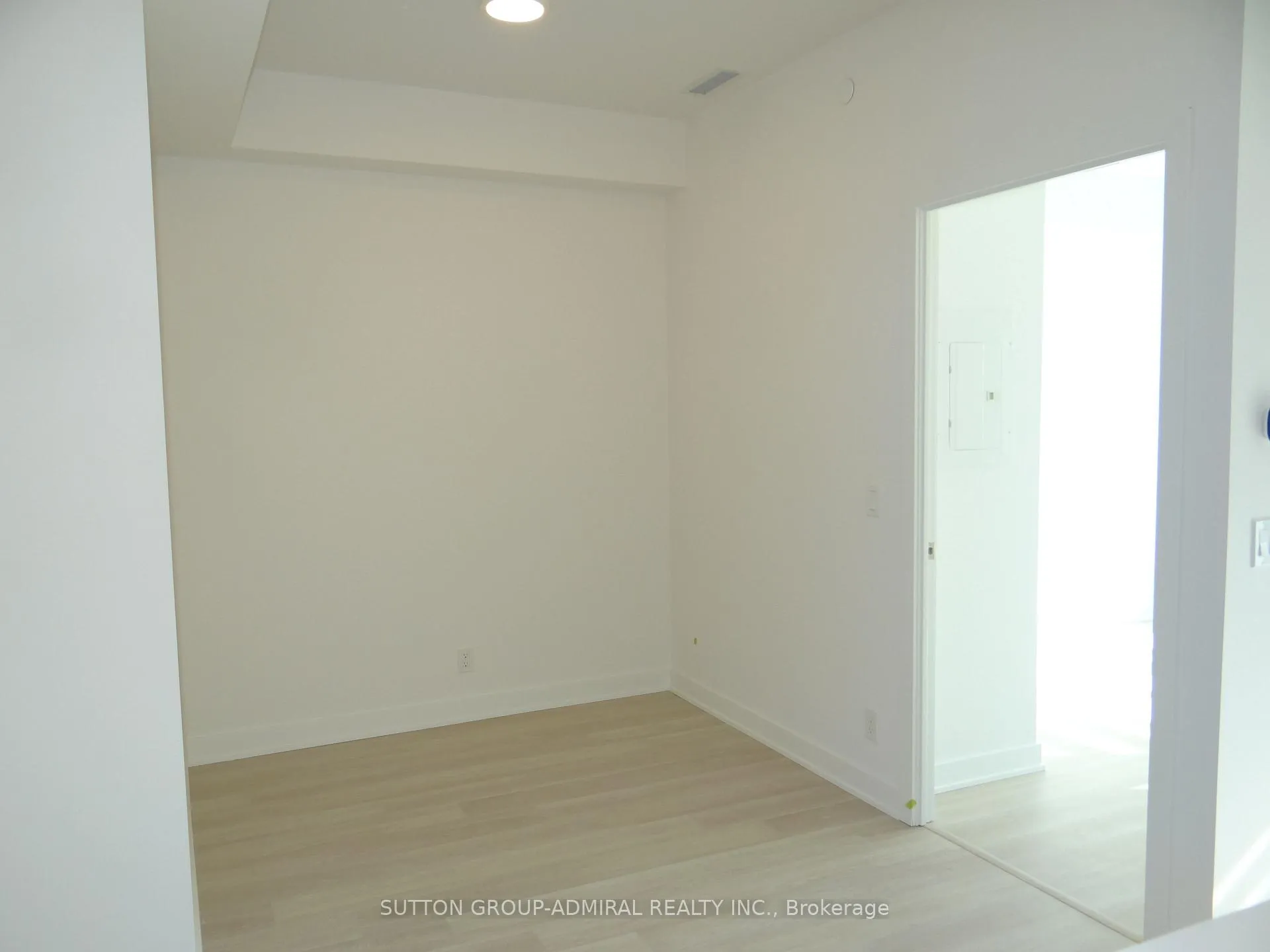 Photo 17 of Unit 1111, 30 Upper Mall Way, Vaughan, Brownridge — HOMEH