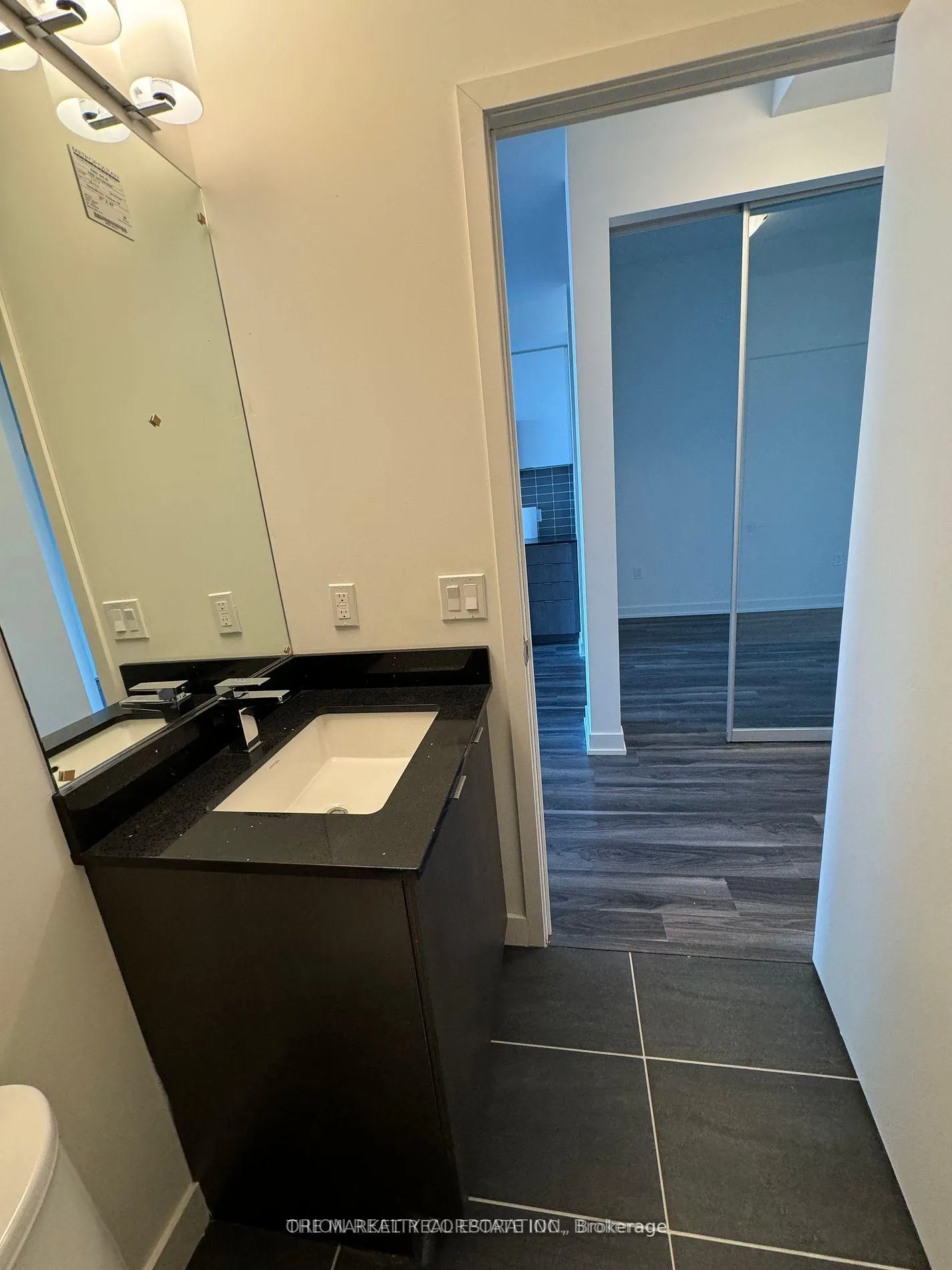 Photo 11 of Unit 821, 859 The Queensway, Etobicoke, Stonegate-Queensway — HOMEH