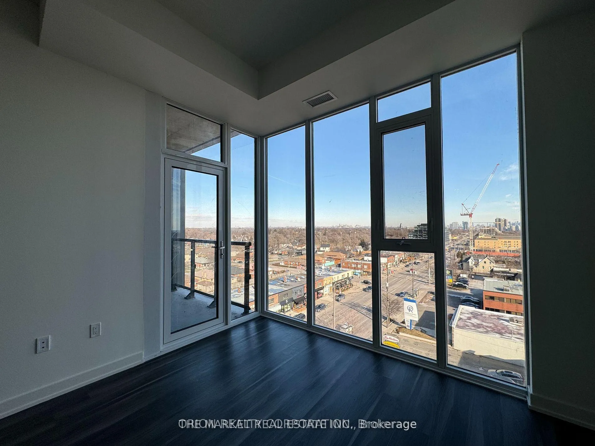 Photo 15 of Unit 821, 859 The Queensway, Etobicoke, Stonegate-Queensway — HOMEH