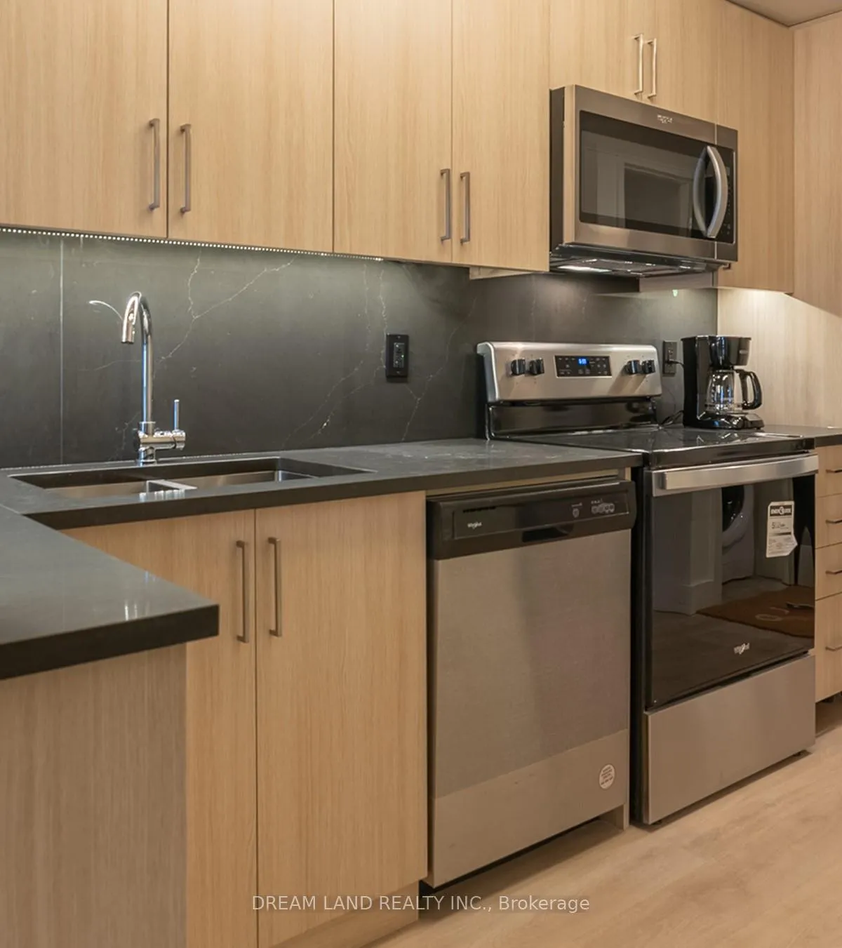 Front of Unit 1035, 145 Columbia Street W