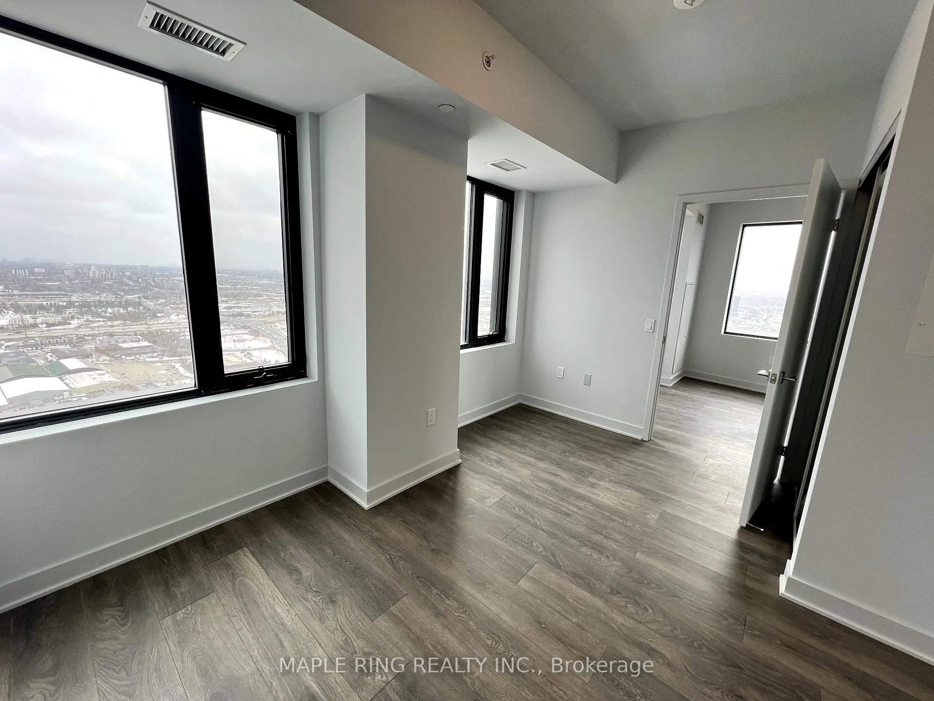 Photo 10 of Unit 4205, 2920 Highway 7 Road, Vaughan, Concord — HOMEH
