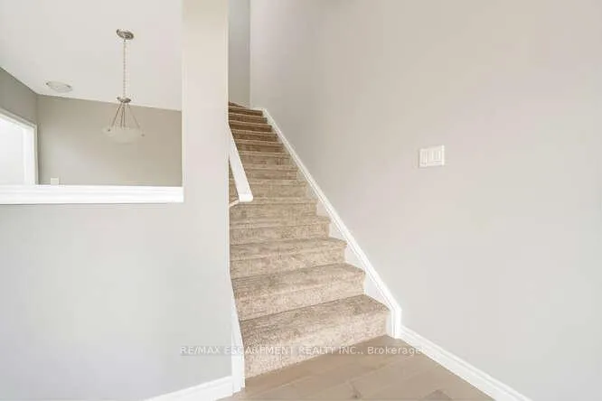 Photo 15 of 76 Wheat Lane, Kitchener — HOMEH