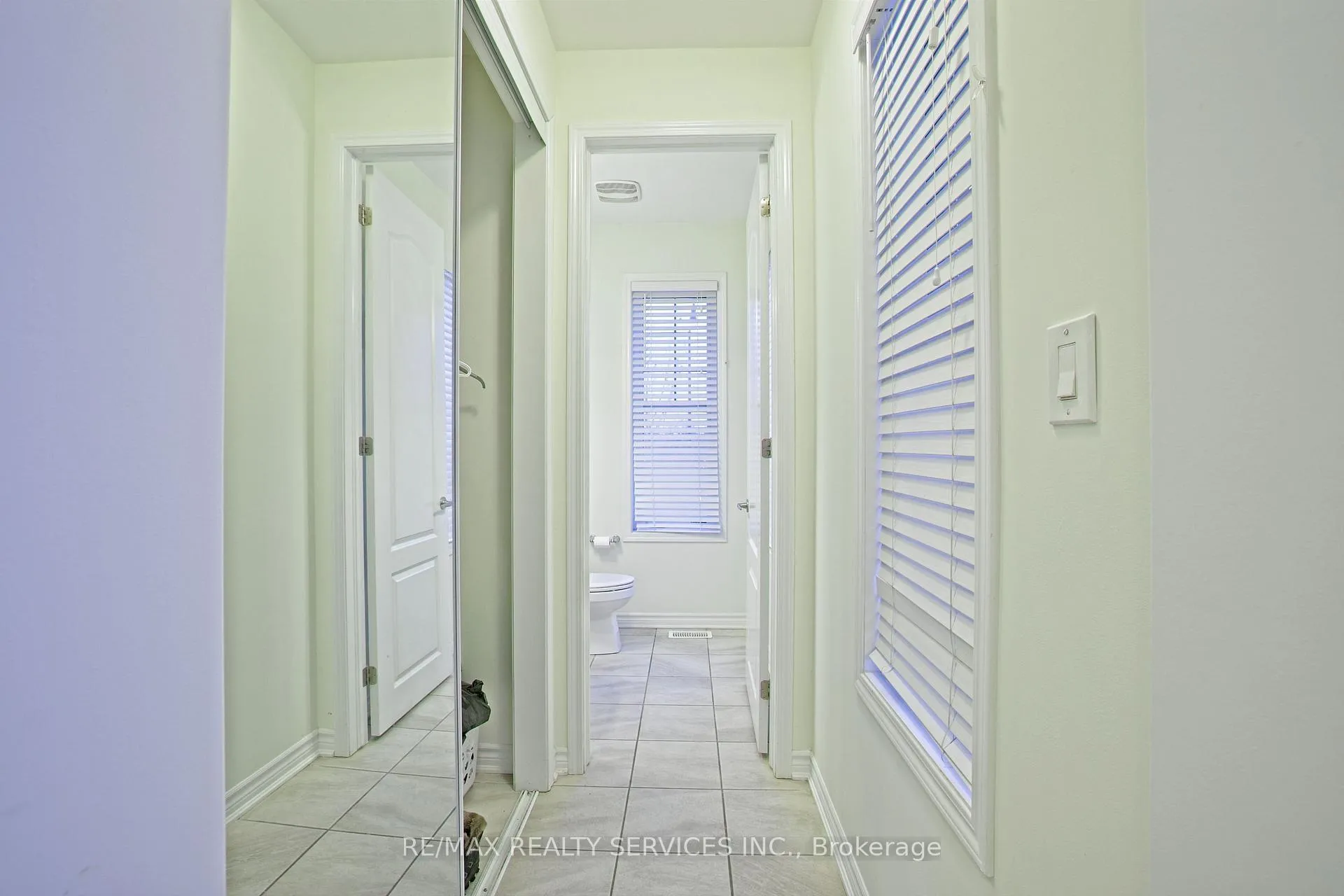 Photo 8 of 2 Redfern Street, Brampton, Northwest Brampton — HOMEH