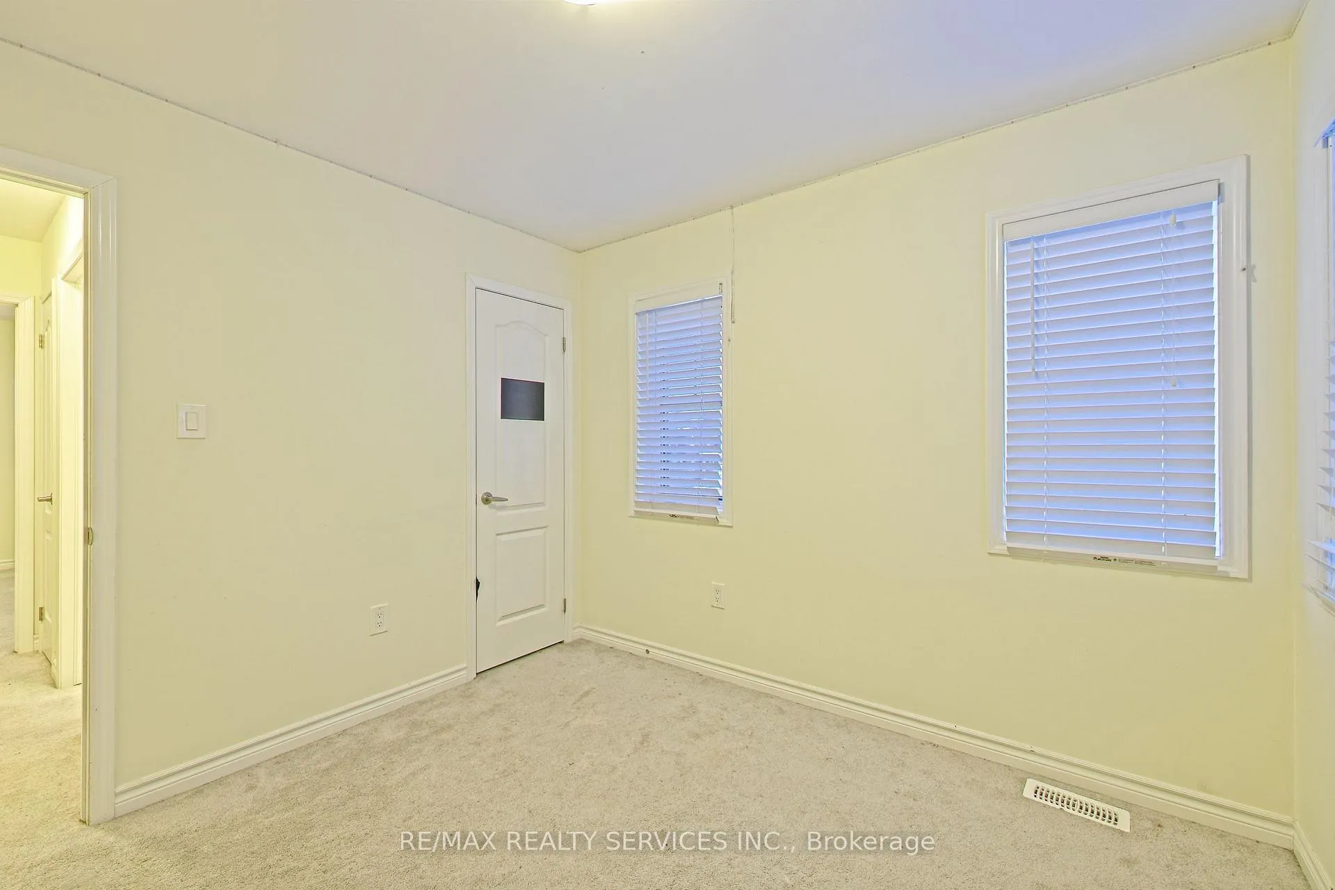 Photo 32 of 2 Redfern Street, Brampton, Northwest Brampton — HOMEH