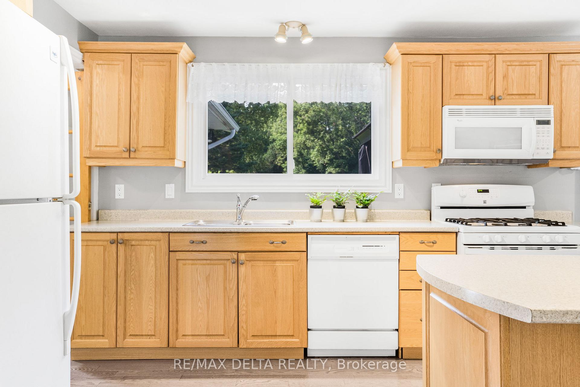 Photo 7 of 109 Fournier Street, Champlain, Vankleek Hill — HOMEH