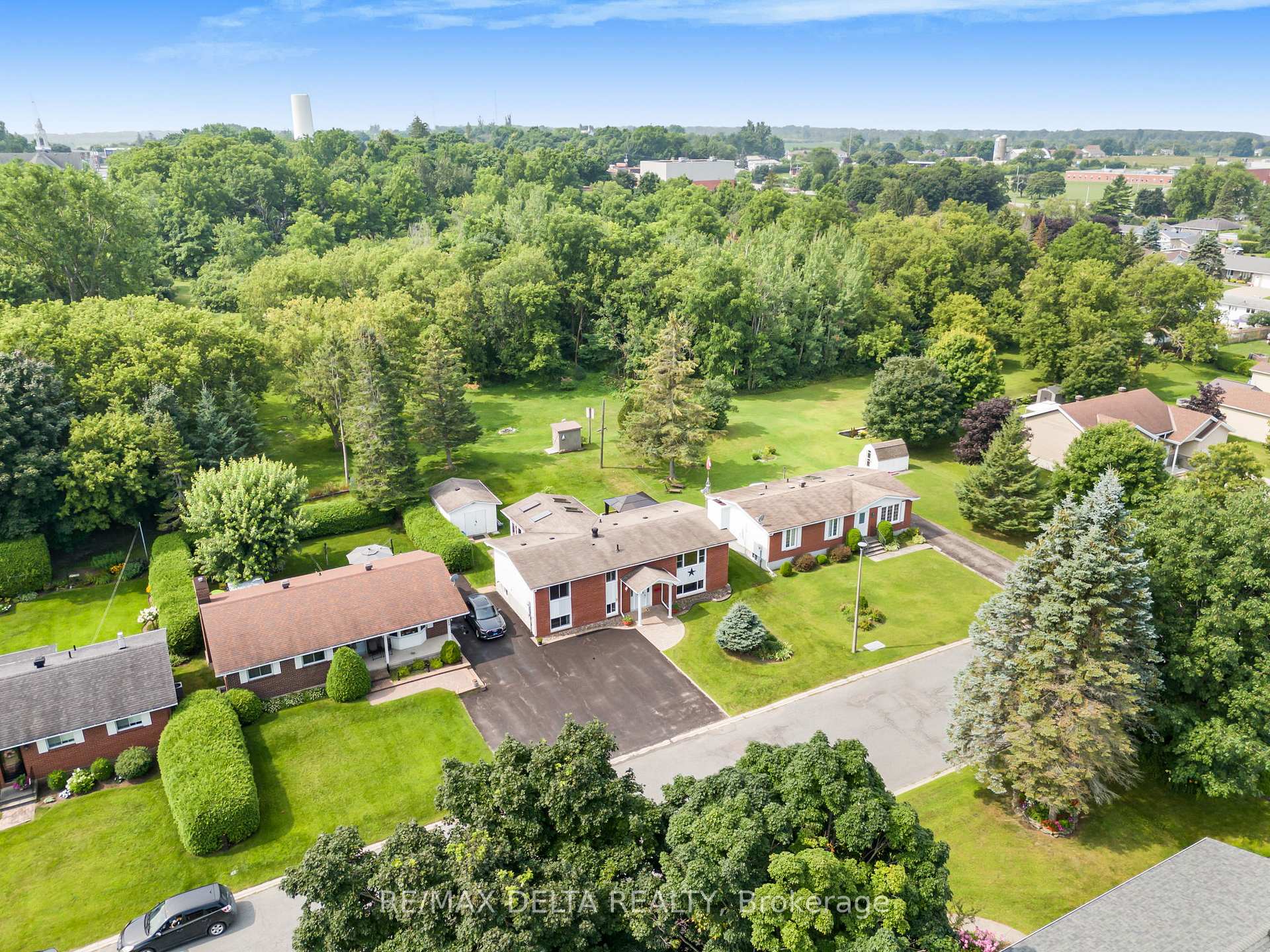 Photo 39 of 109 Fournier Street, Champlain, Vankleek Hill — HOMEH