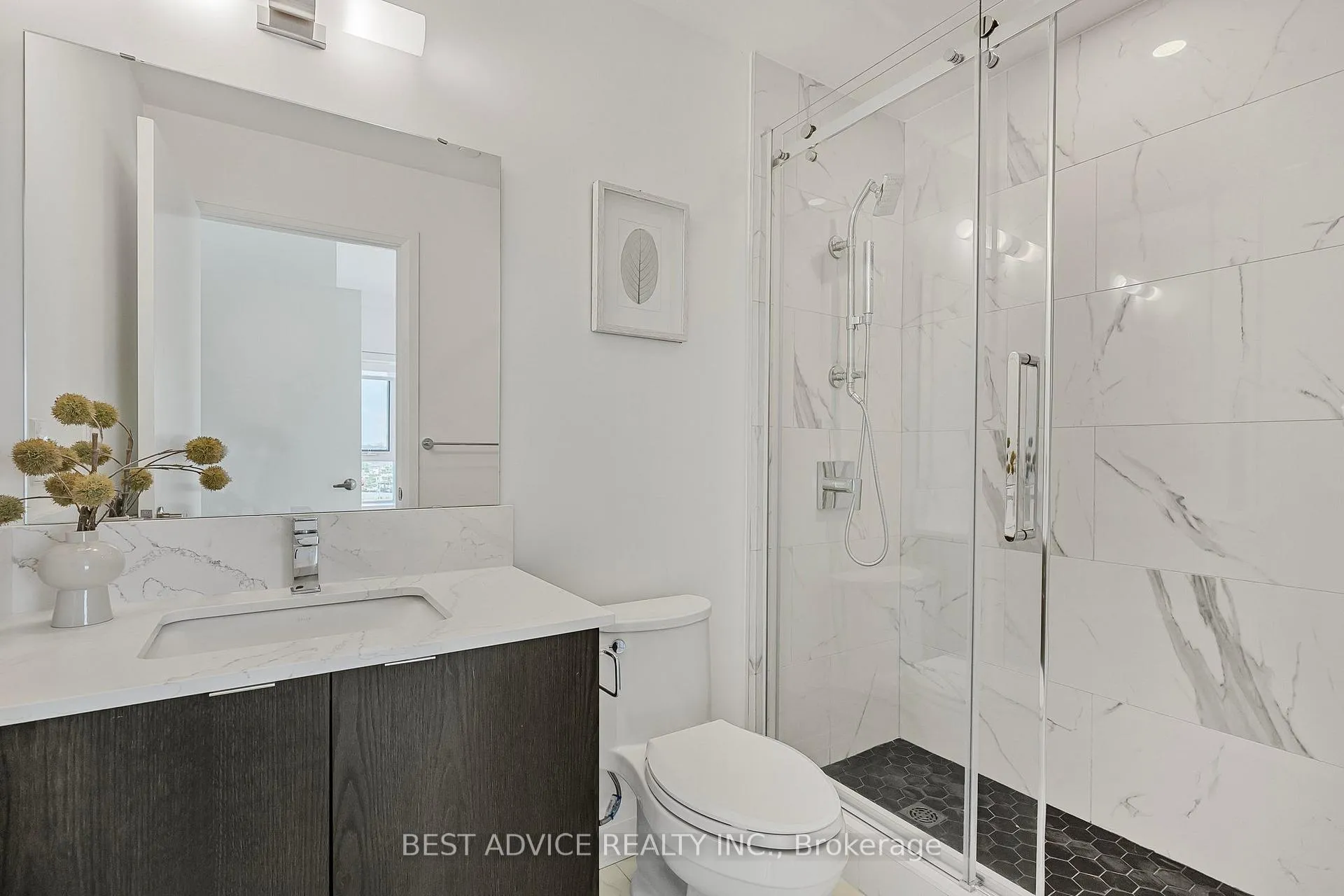 Photo 17 of Unit 1115, 58 Lakeside Terrace, Barrie, Little Lake — HOMEH