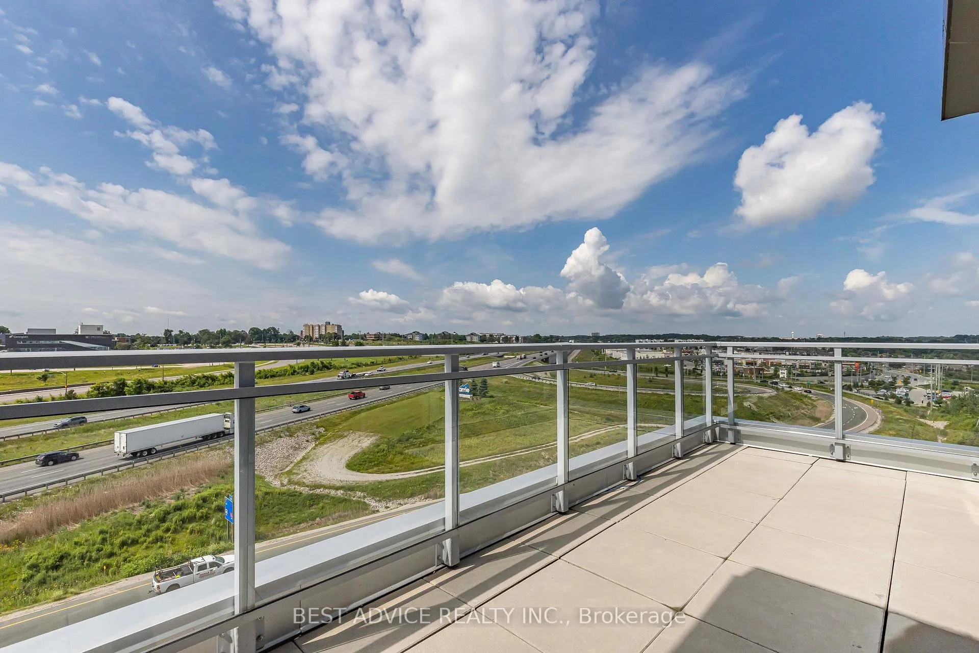 Photo 21 of Unit 1115, 58 Lakeside Terrace, Barrie, Little Lake — HOMEH