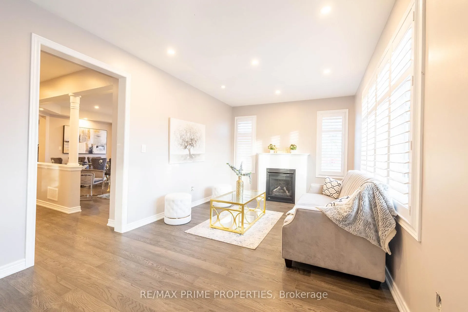 Photo 9 of 8 Louis Way, Scugog, Port Perry — HOMEH