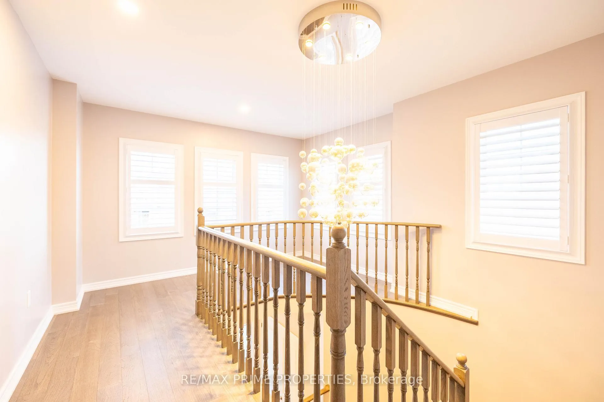 Photo 20 of 8 Louis Way, Scugog, Port Perry — HOMEH