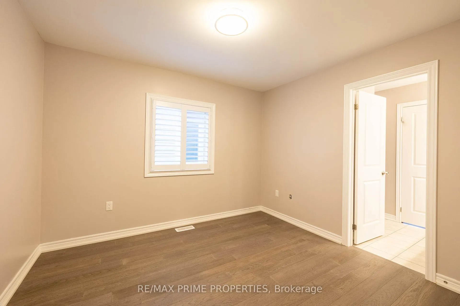 Photo 26 of 8 Louis Way, Scugog, Port Perry — HOMEH