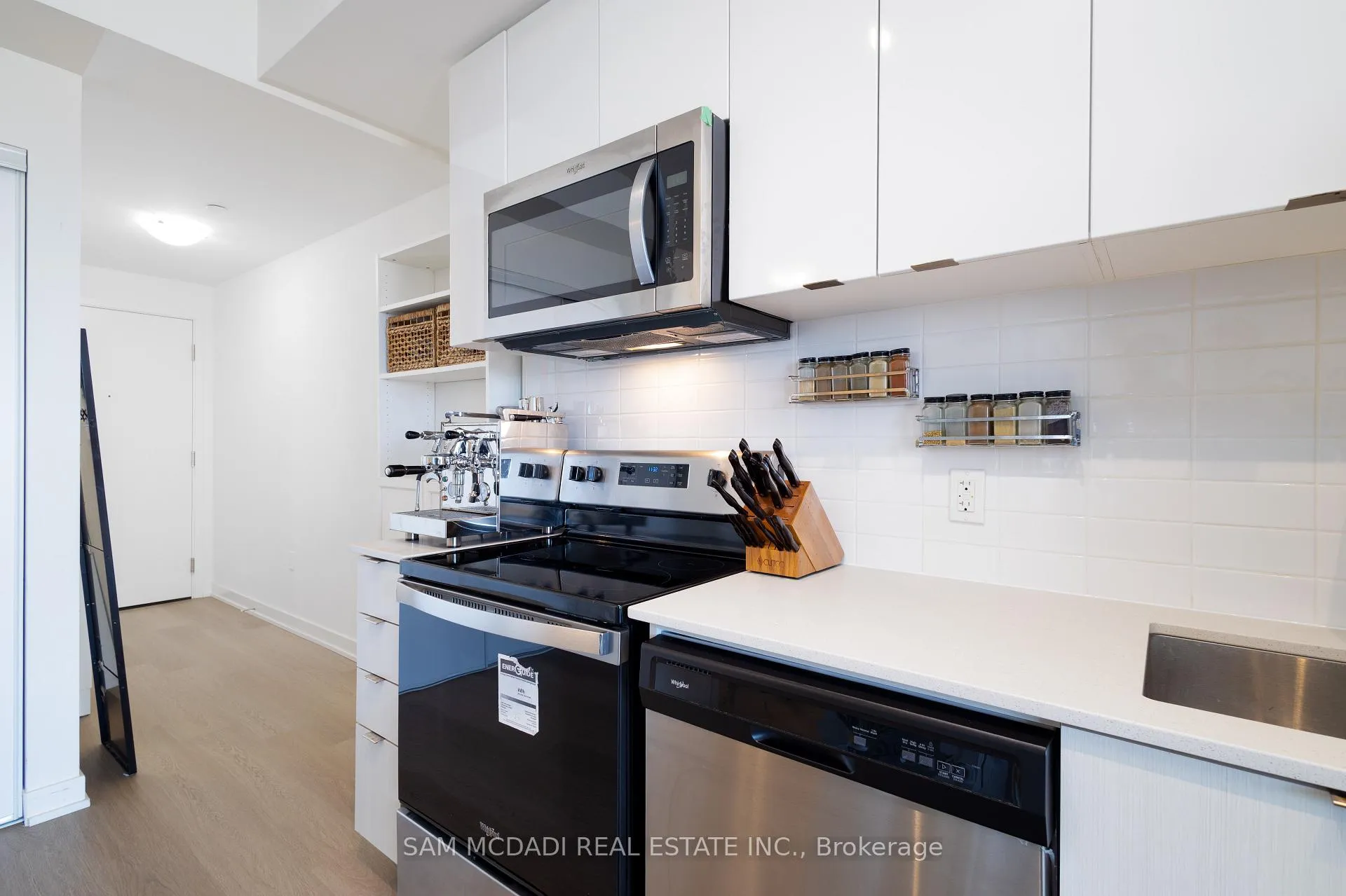 Photo 8 of Unit 521, 859 The Queensway, Etobicoke, Stonegate-Queensway — HOMEH
